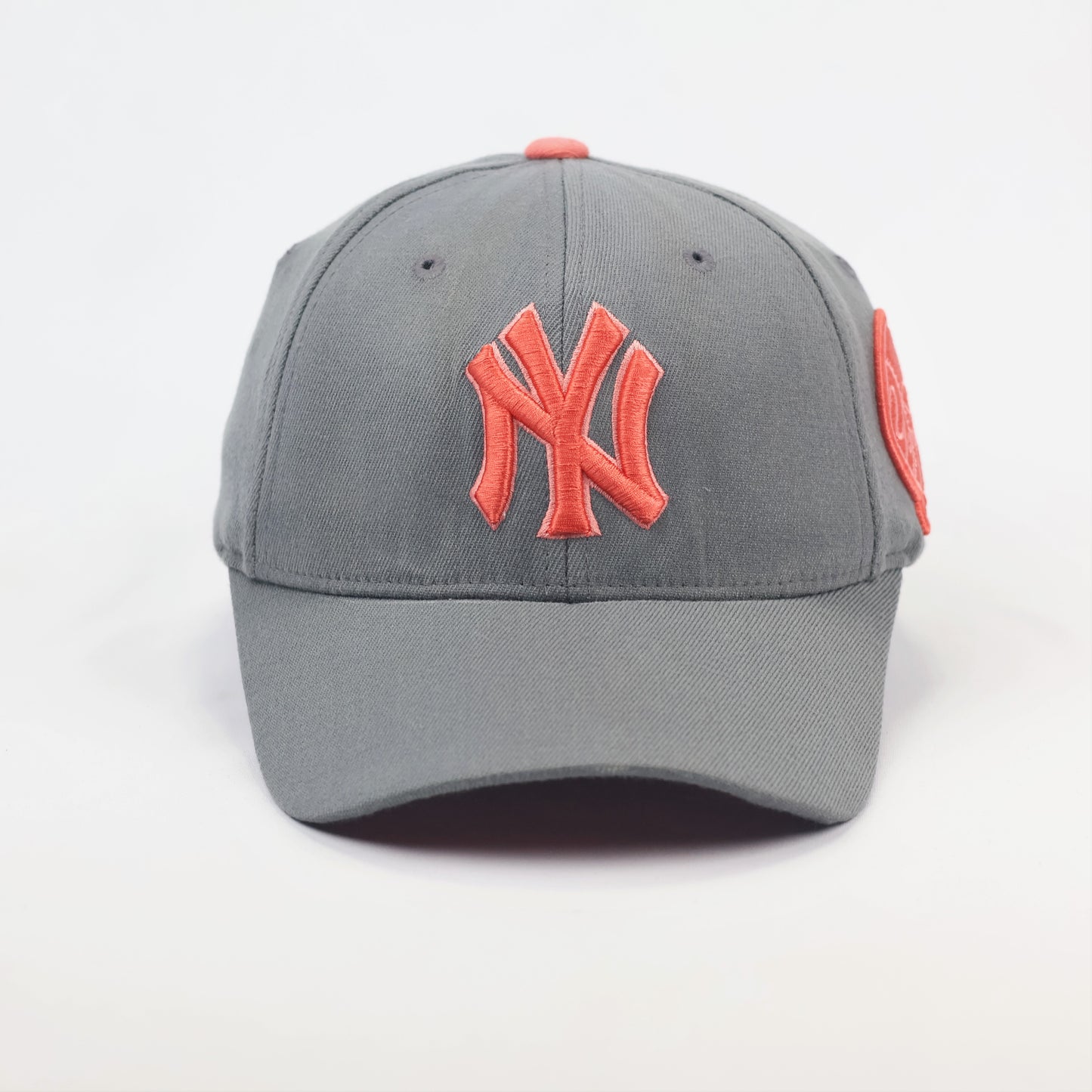 New York Yankees MLB Grey & Salmon Baseball Thrifted Cap - Embroidered NY Hat