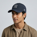 New Era 9FORTY New York Yankees Navy Blue Thrifted Adjustable Cap