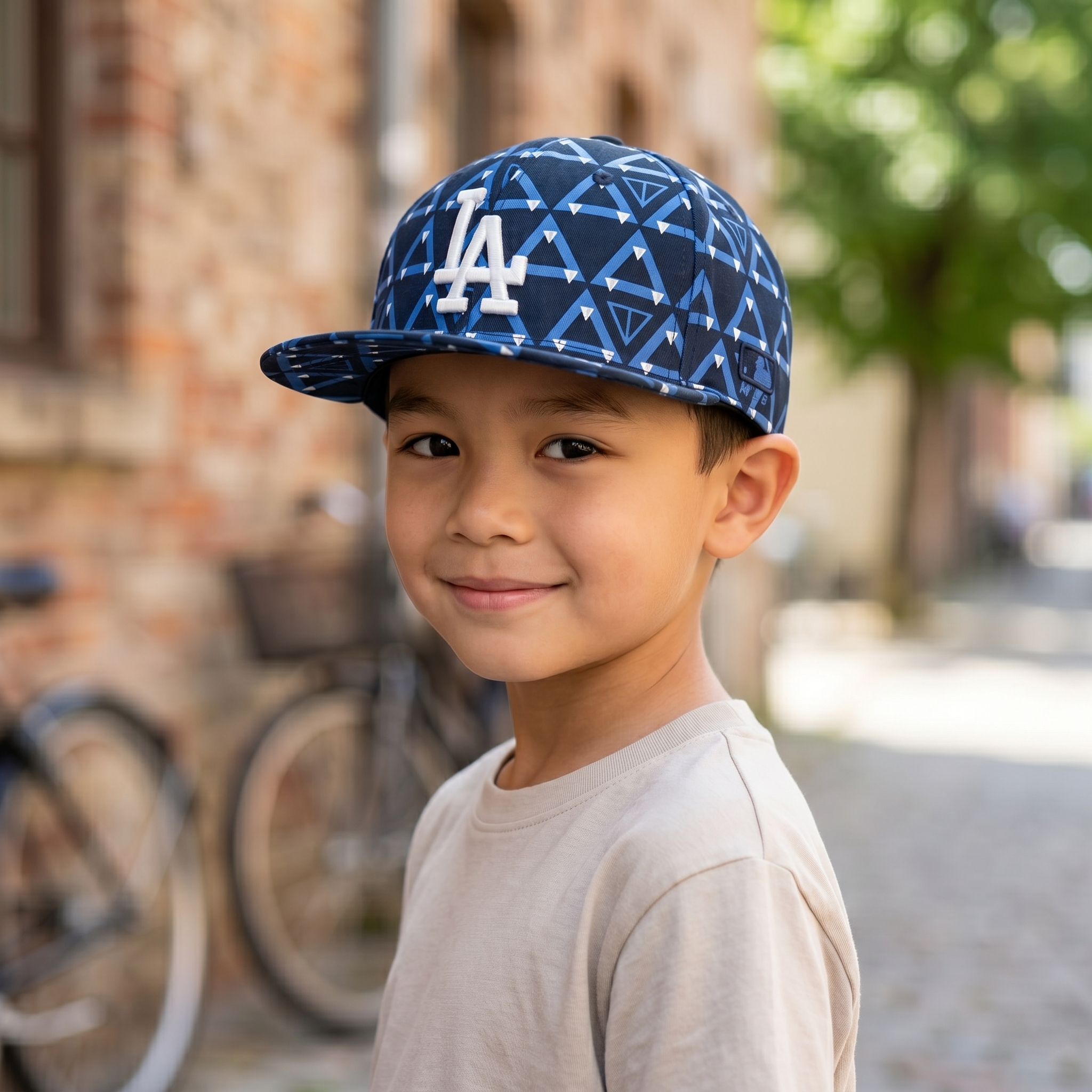 MLB Los Angeles Dodgers Triangle Geometric Print Snapback Thrifted Hat - 53cm