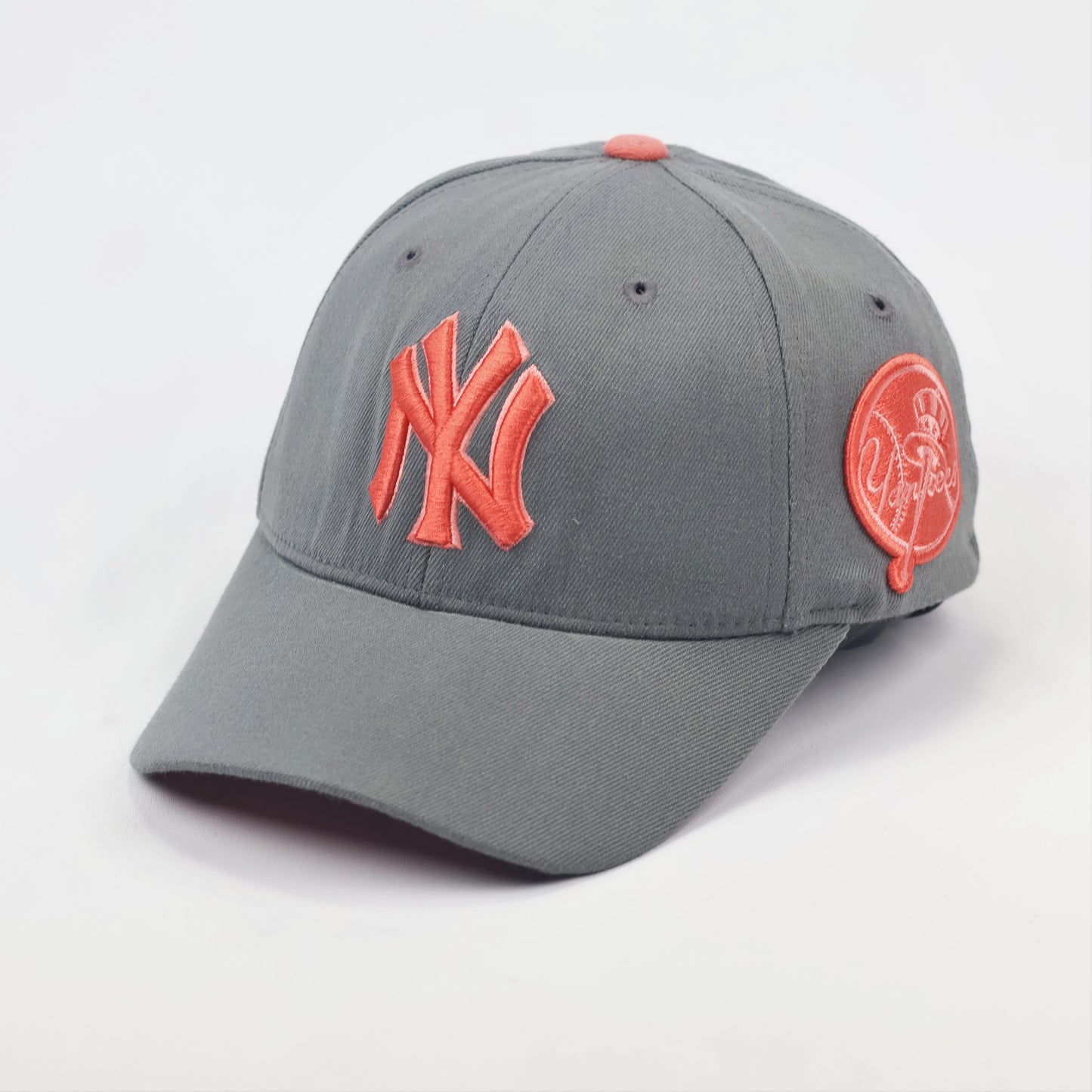 New York Yankees MLB Grey & Salmon Baseball Thrifted Cap - Embroidered NY Hat