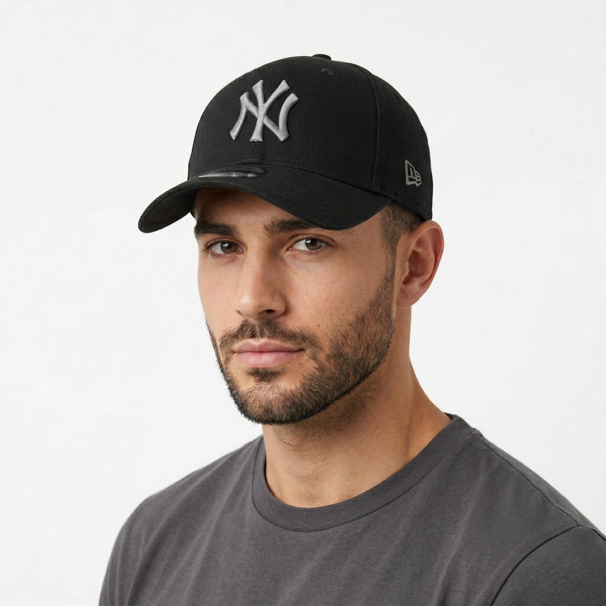 New Era 9FORTY NY Yankees Adjustable Thrifted Cap - Black & Grey
