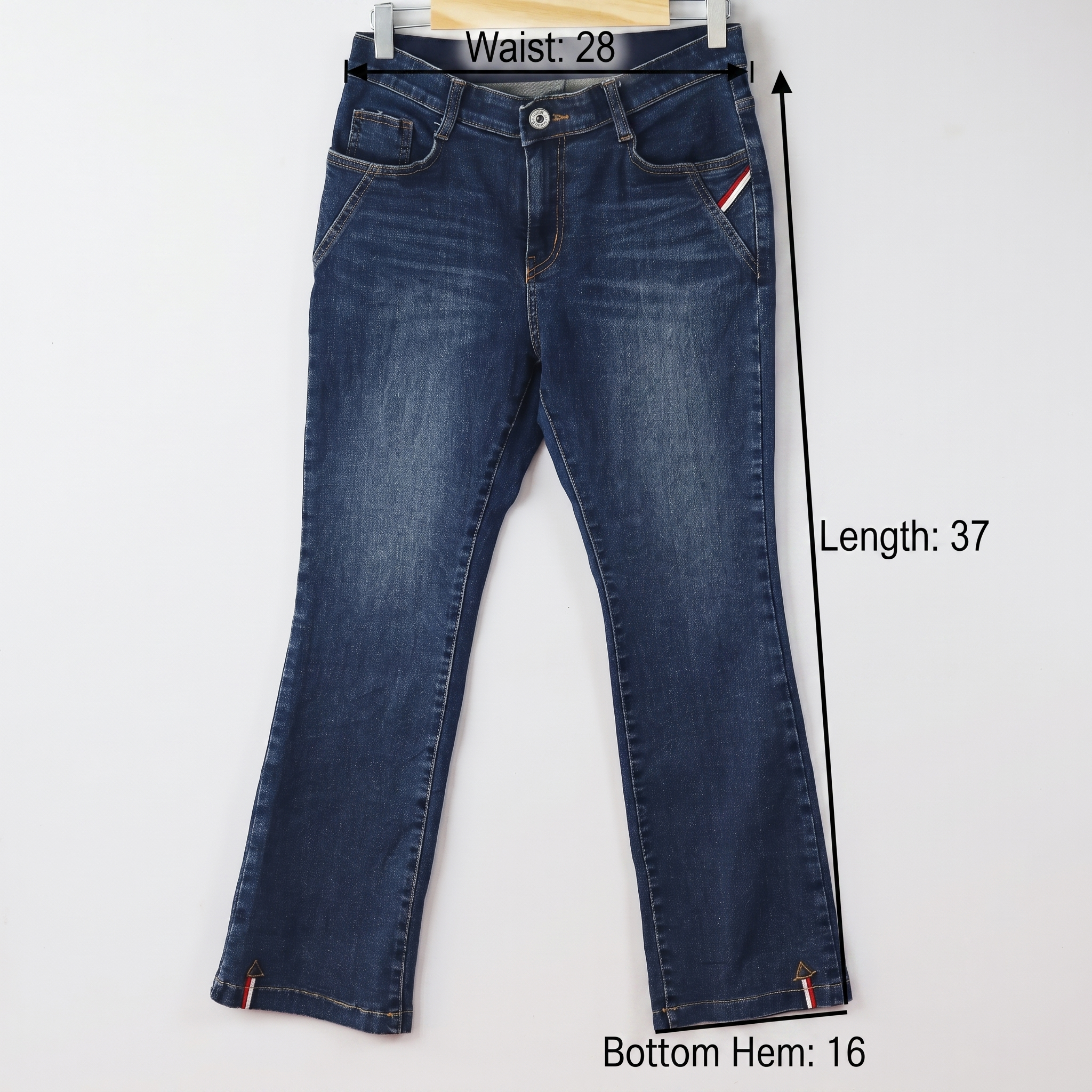 Thrifted Women's AAA Classic Wash Denim Trousers Waist:32/ J1078