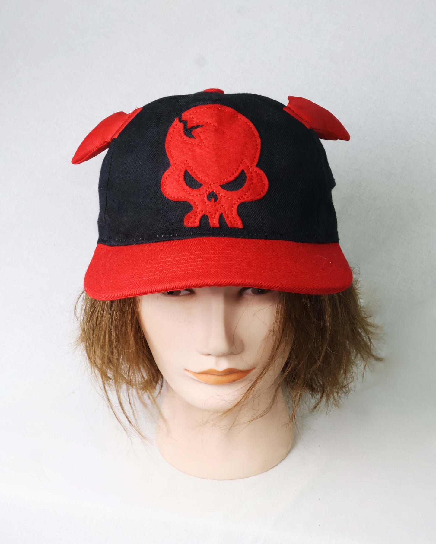 Black & Red Skull Embroidered Cap – Edgy Streetwear Thrift Hat | Unisex Bold Style