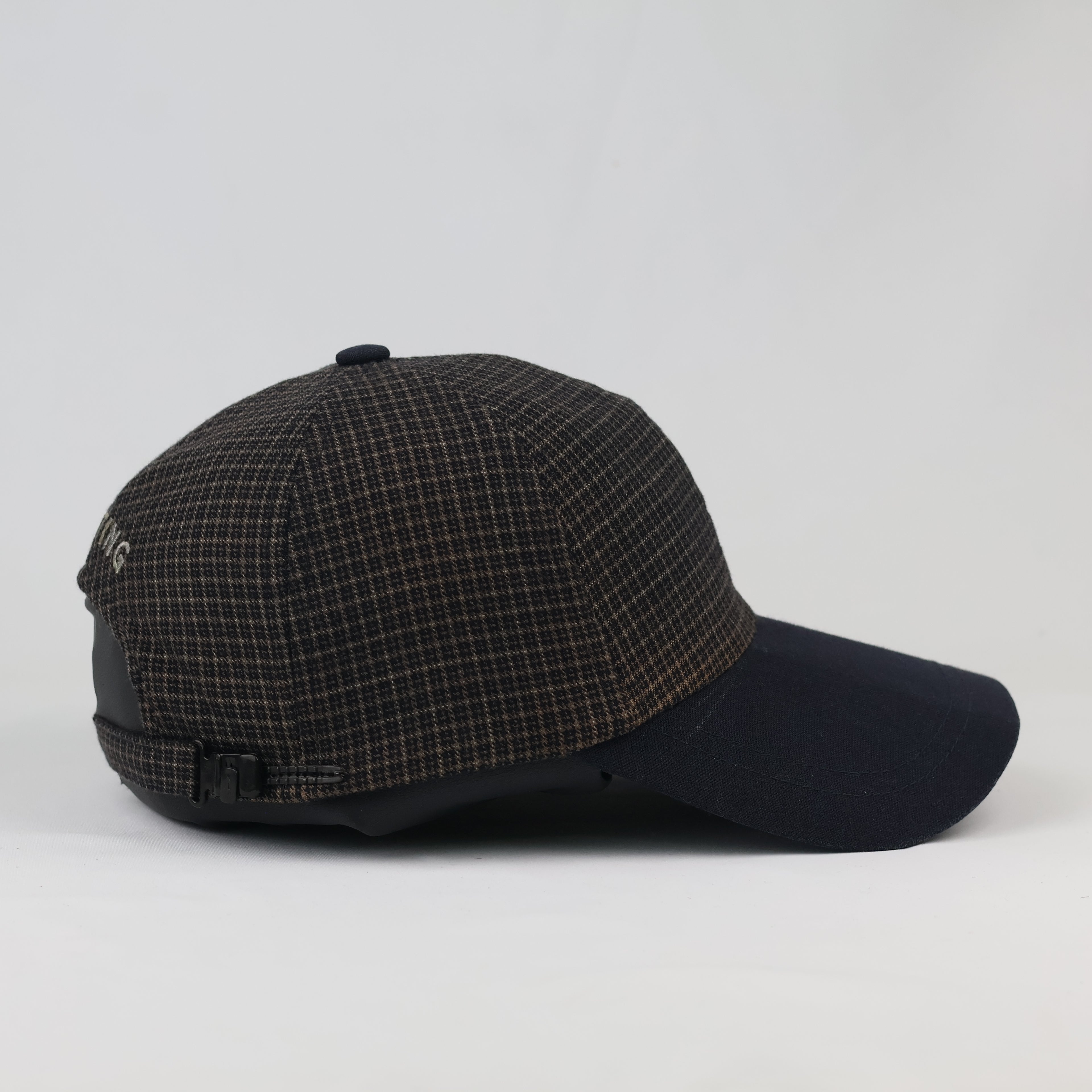 Thrifted Casting CA Embroidered Two-Tone Hat | 56-58 cm
