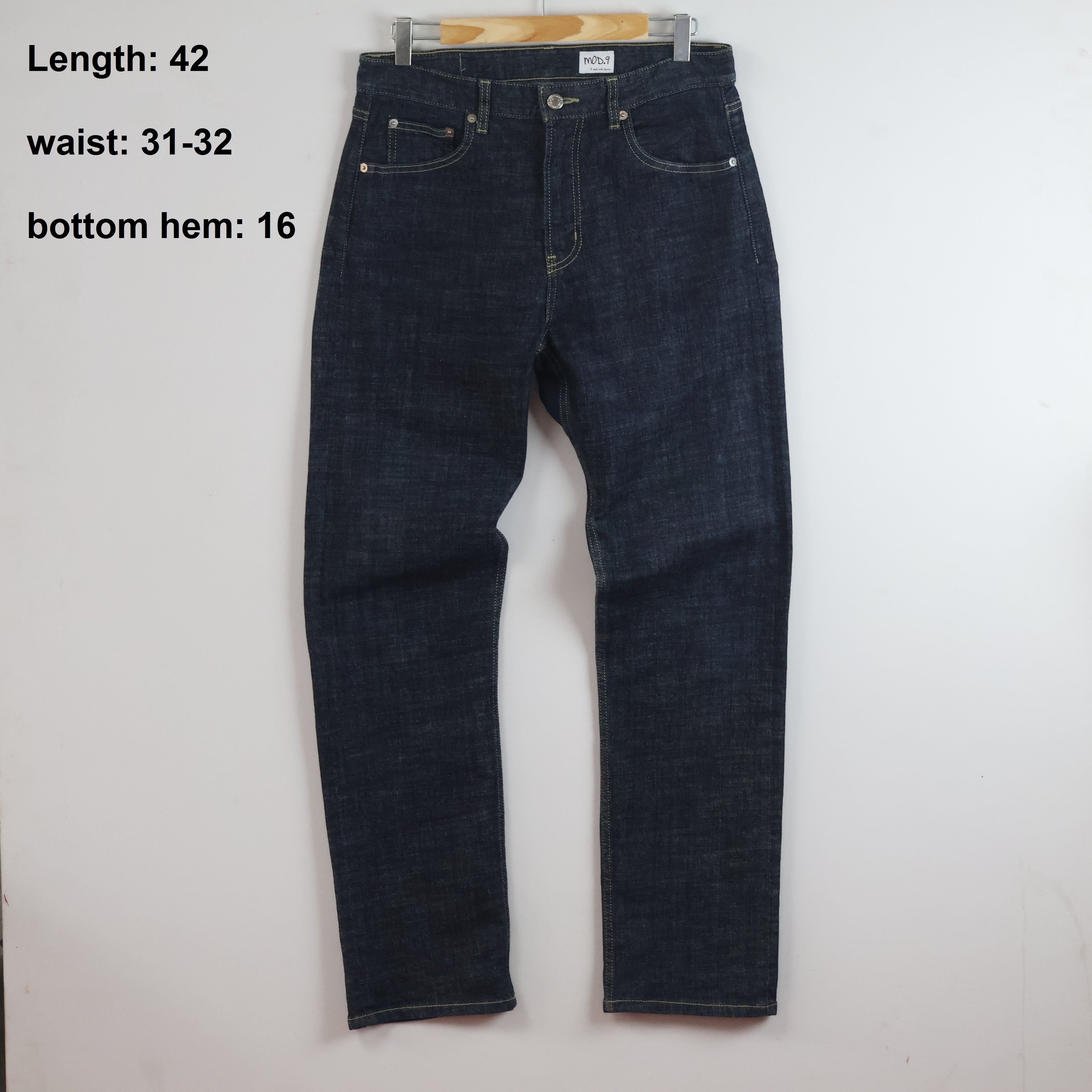 Thrifted MODNINE Dark Wash Straight Leg Denim Pants Waist:31-32/ J1111