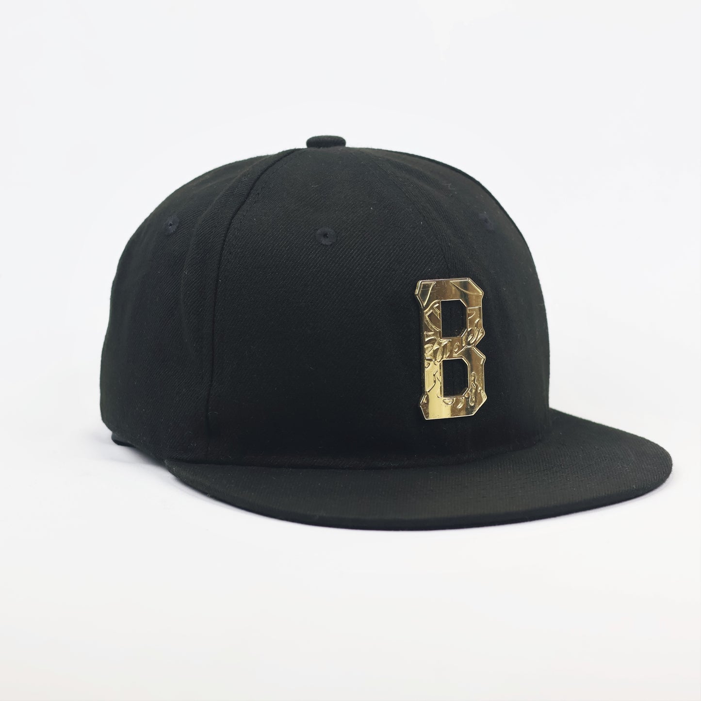 Super Massive Bound Black Snapback Thrifted Hat - Gold Metallic "B" Logo Cap (56-59cm)