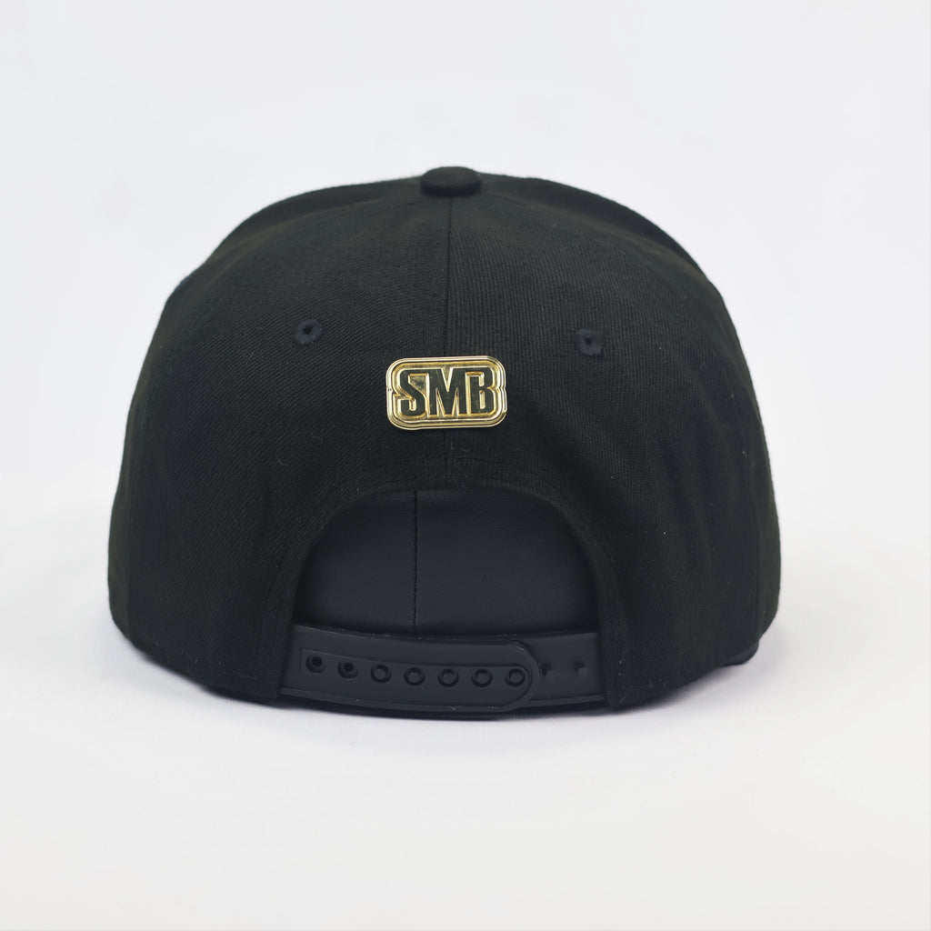 Super Massive Bound Black Snapback Thrifted Hat - Gold Metallic "B" Logo Cap (56-59cm)
