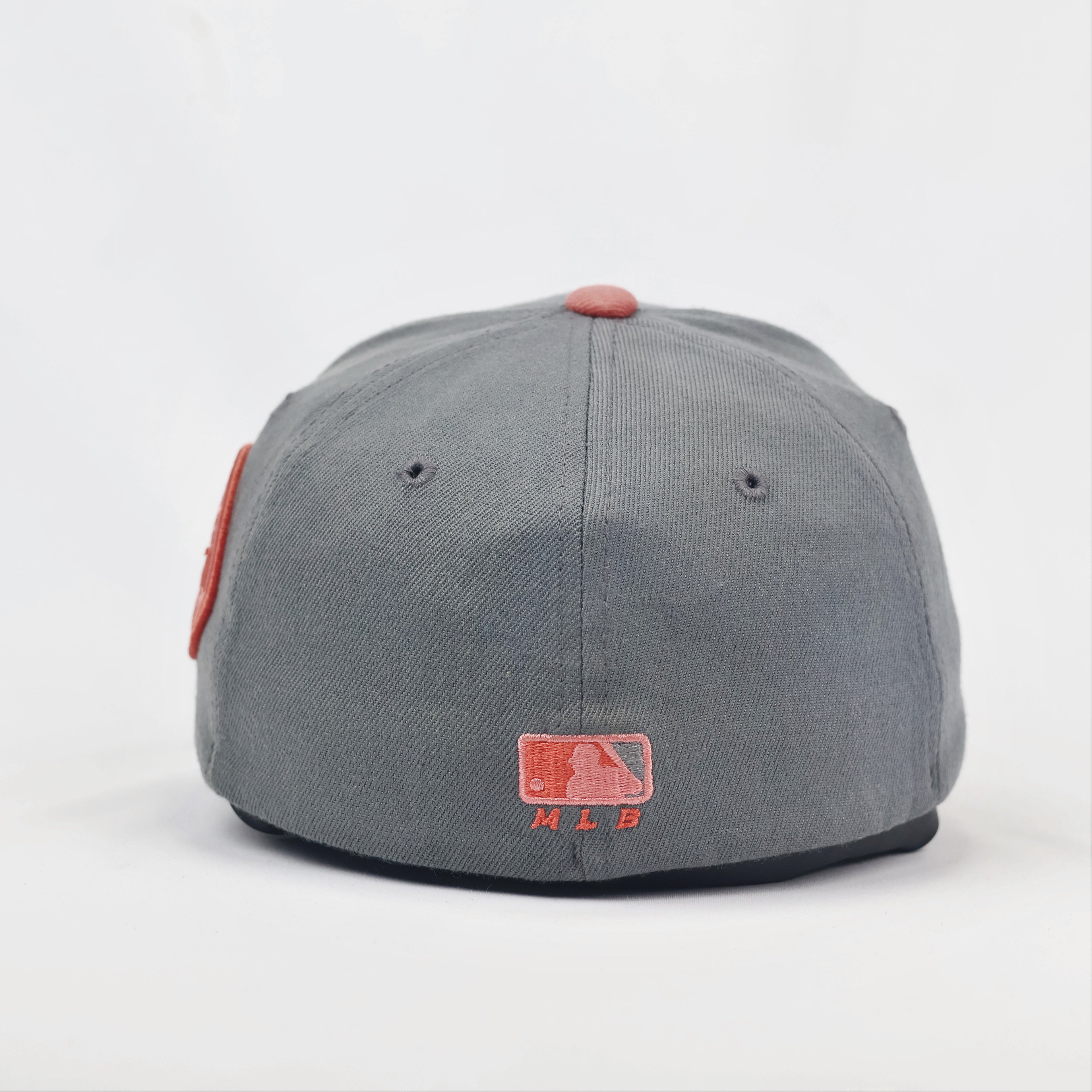 New York Yankees MLB Grey & Salmon Baseball Thrifted Cap - Embroidered NY Hat