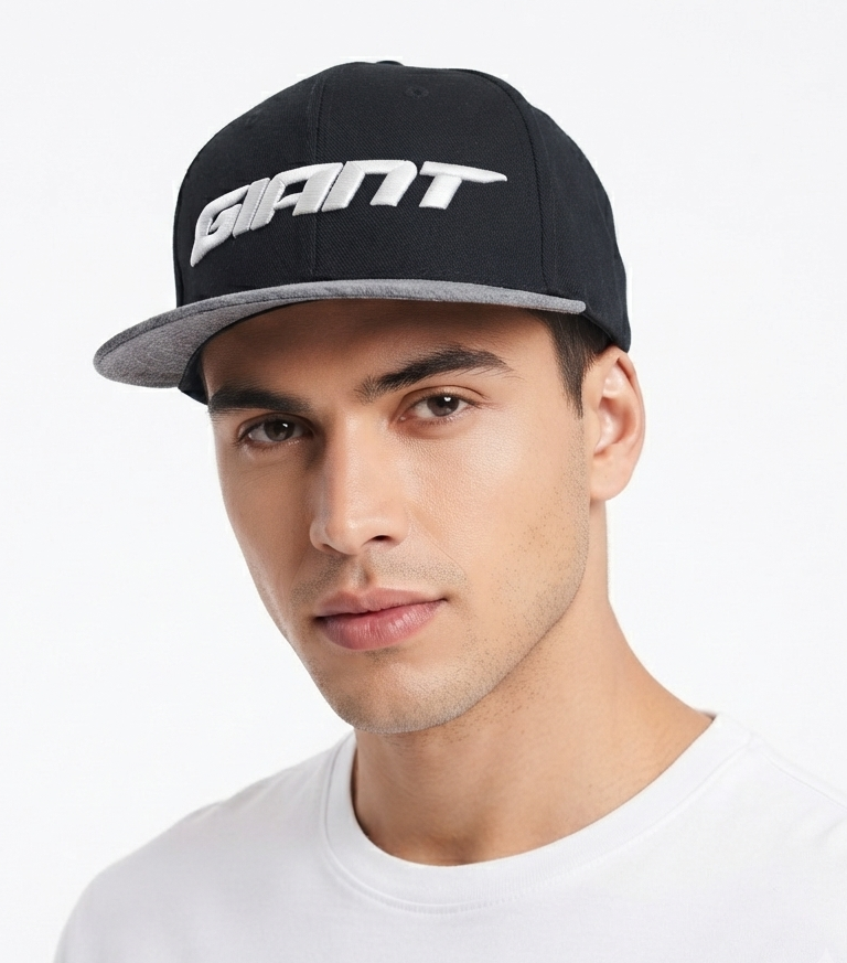 Thrifted Thrifted Giant Black & Grey Flat Brim Snapback Hat (57-59 cm) |10694