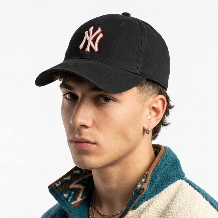 Thrifted MLB New York Yankees Strapback Baseball Cap - Black (56-57cm) | 10620