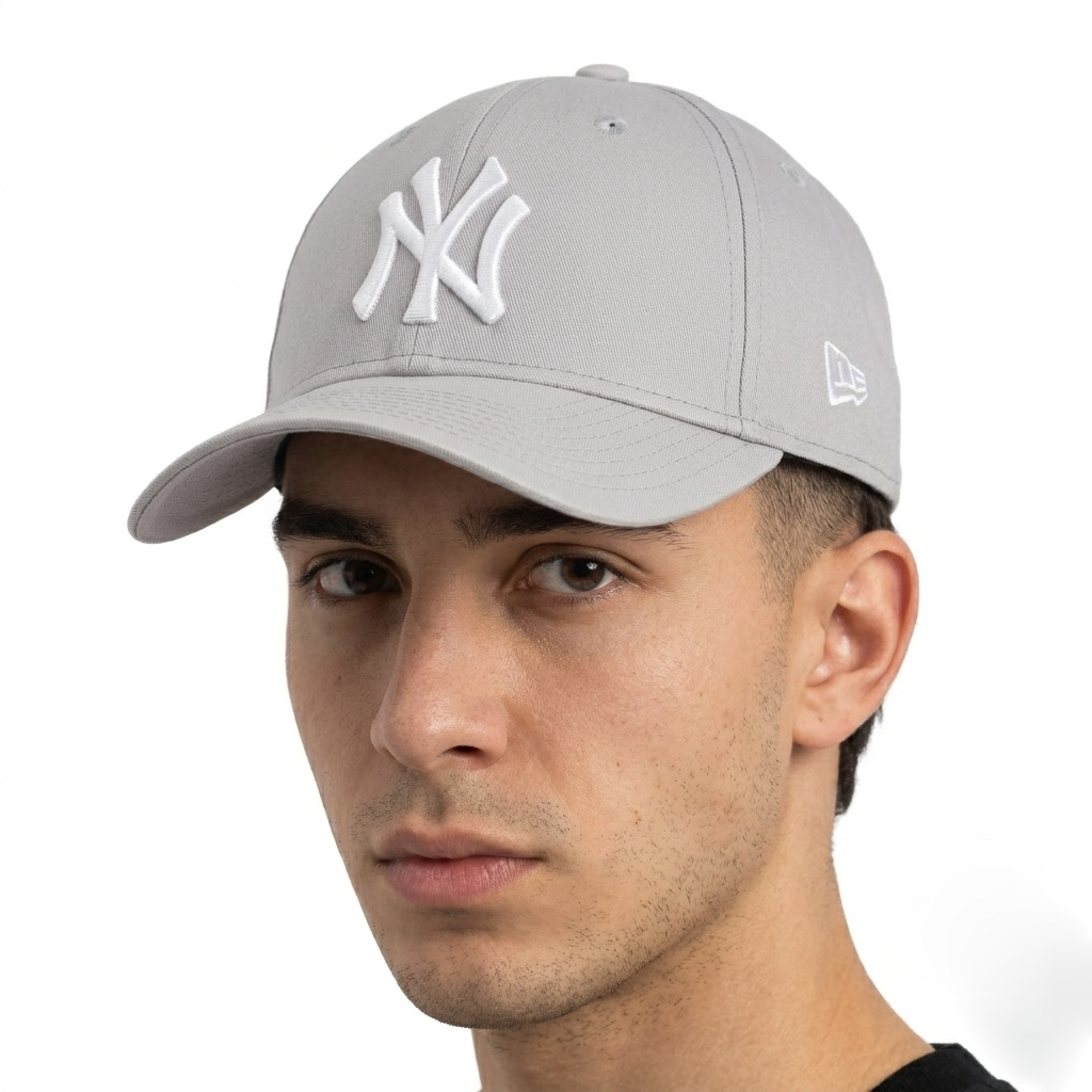 Thrifted New Era 9FORTY NY Yankees Light Grey Cap (Size 57–59 cm) | 10897