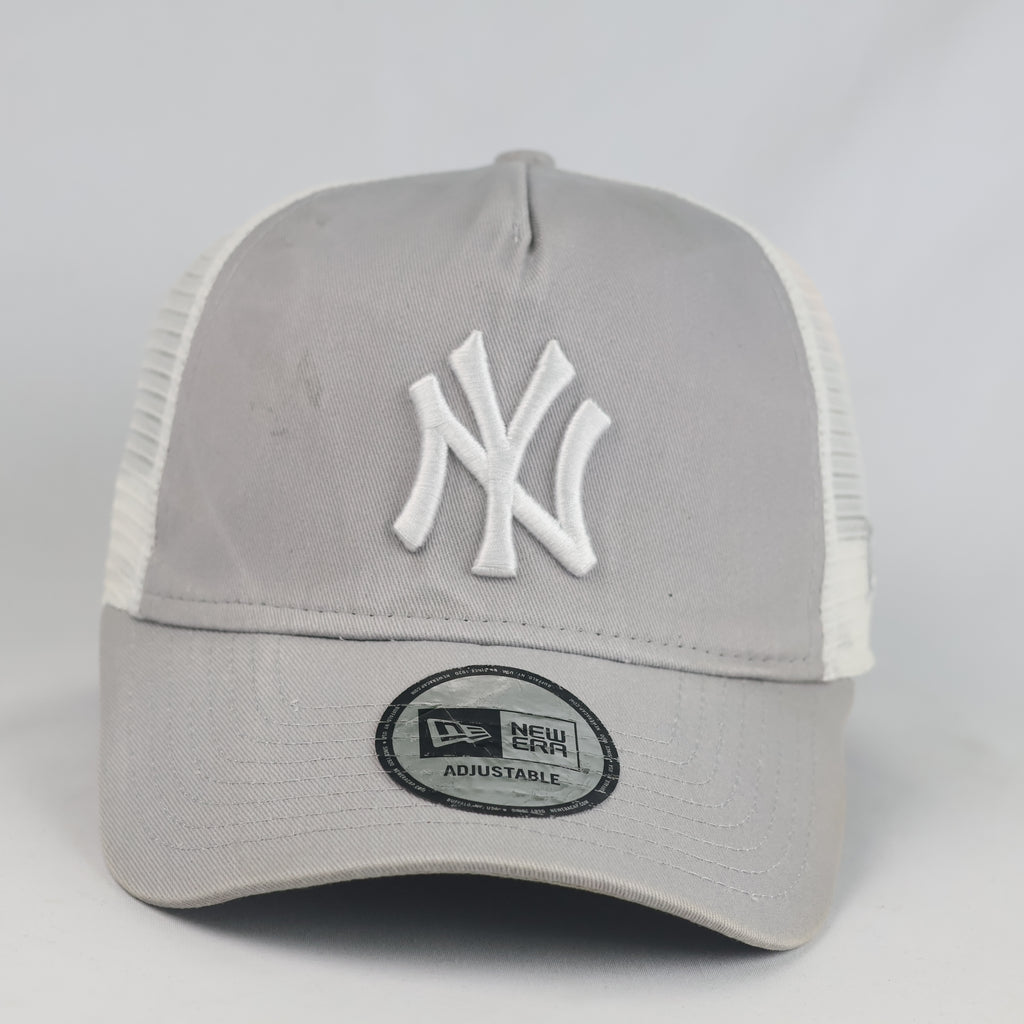 Thrifted New Era NY Yankees Grey Mesh Trucker Cap (57-58cm)   |10660