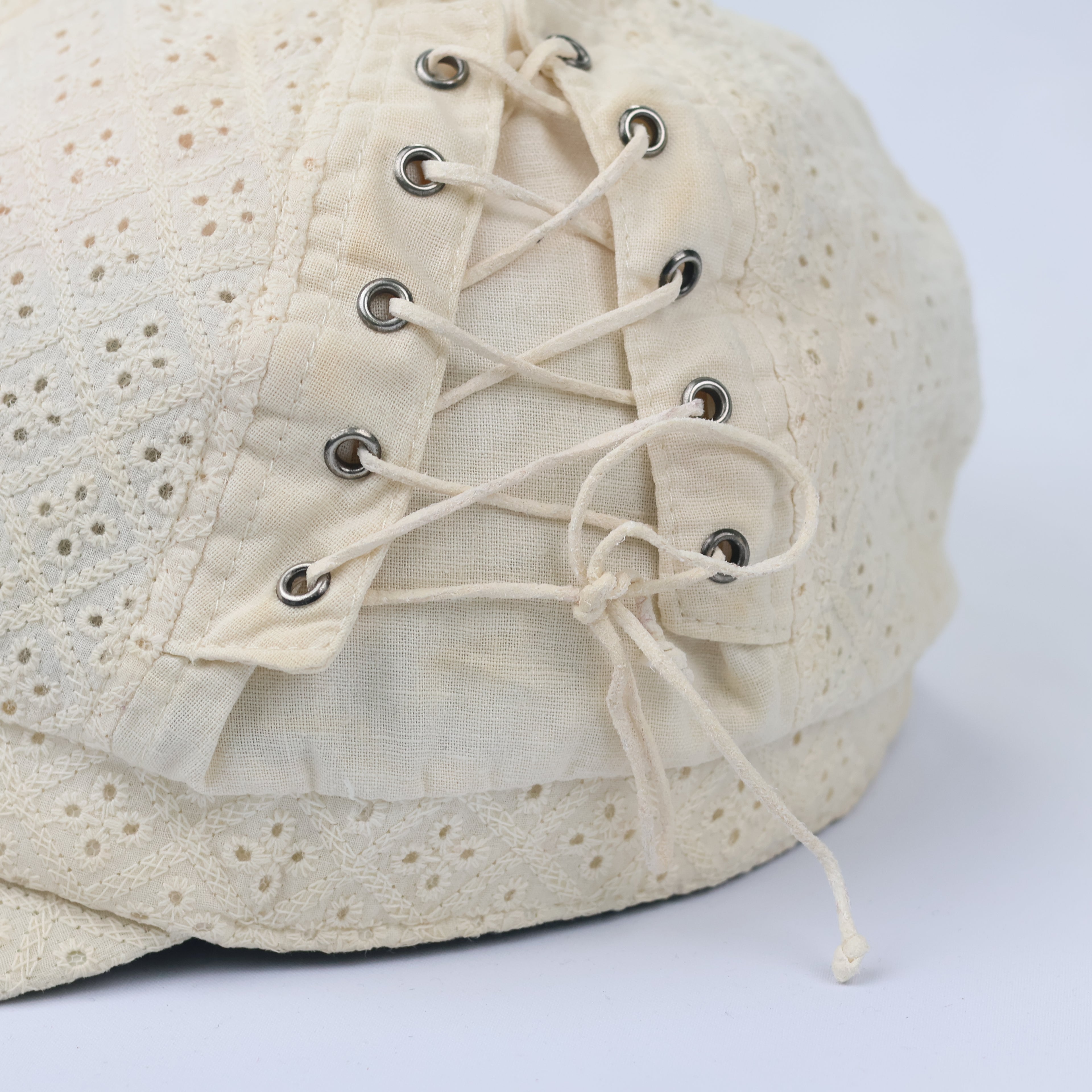 Boho Chic Eyelet Embroidery Thrifted Hat | Cream Floral Lace Cap