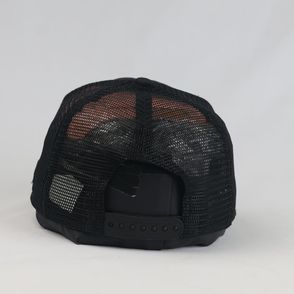 Thrifted New Era NY Yankees All Black Mesh Trucker Cap (57-58cm) |10675