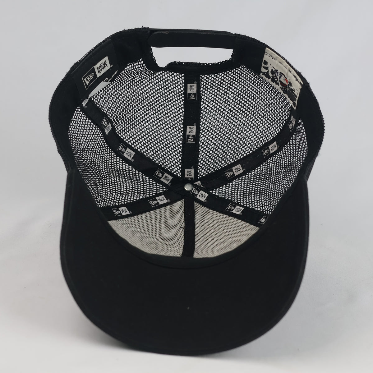 Thrifted New Era NY Yankees All Black Mesh Trucker Cap (57-58cm) |10675