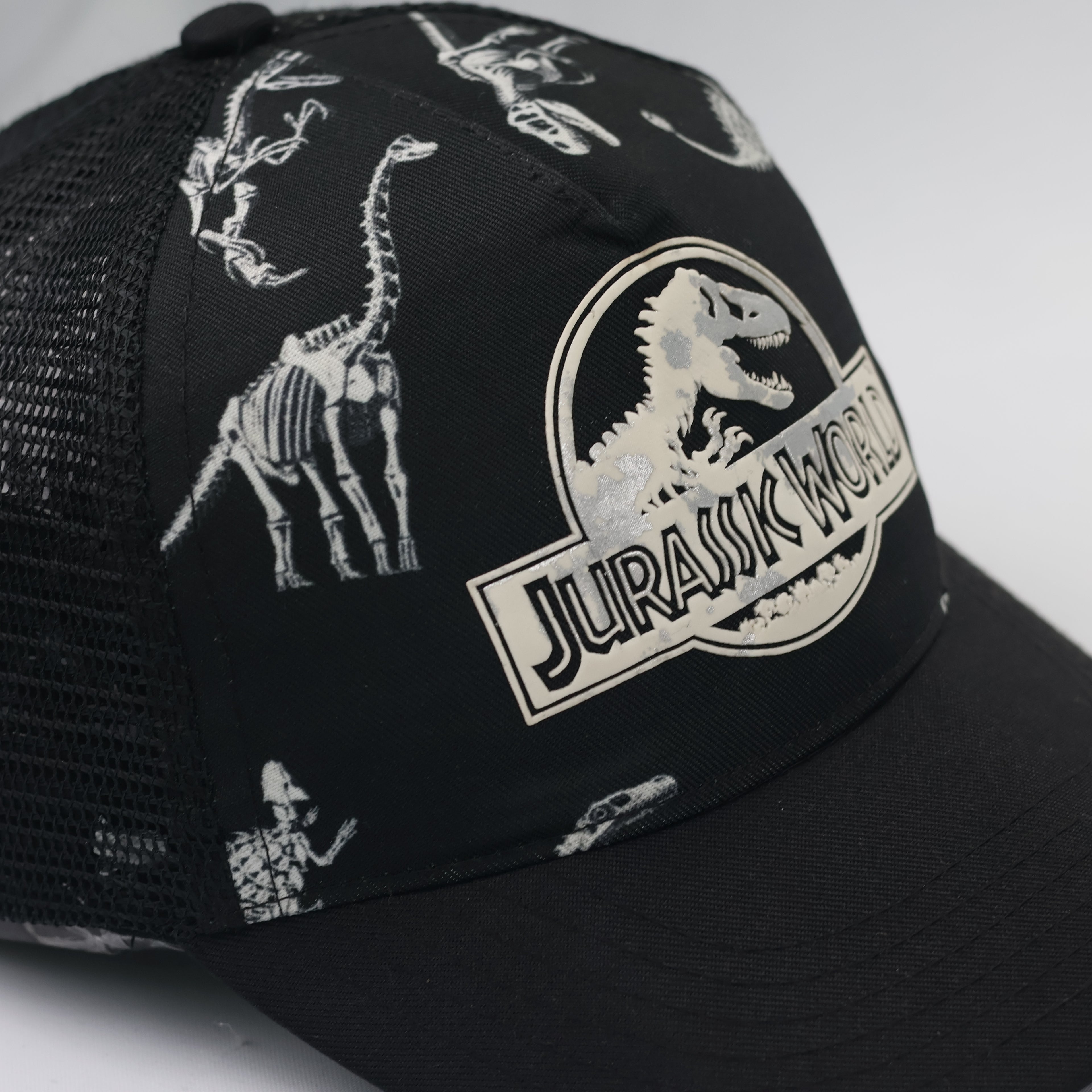 Jurassic World x H&M Kids Dinosaur Skeleton Thrifted Trucker Hat - Black