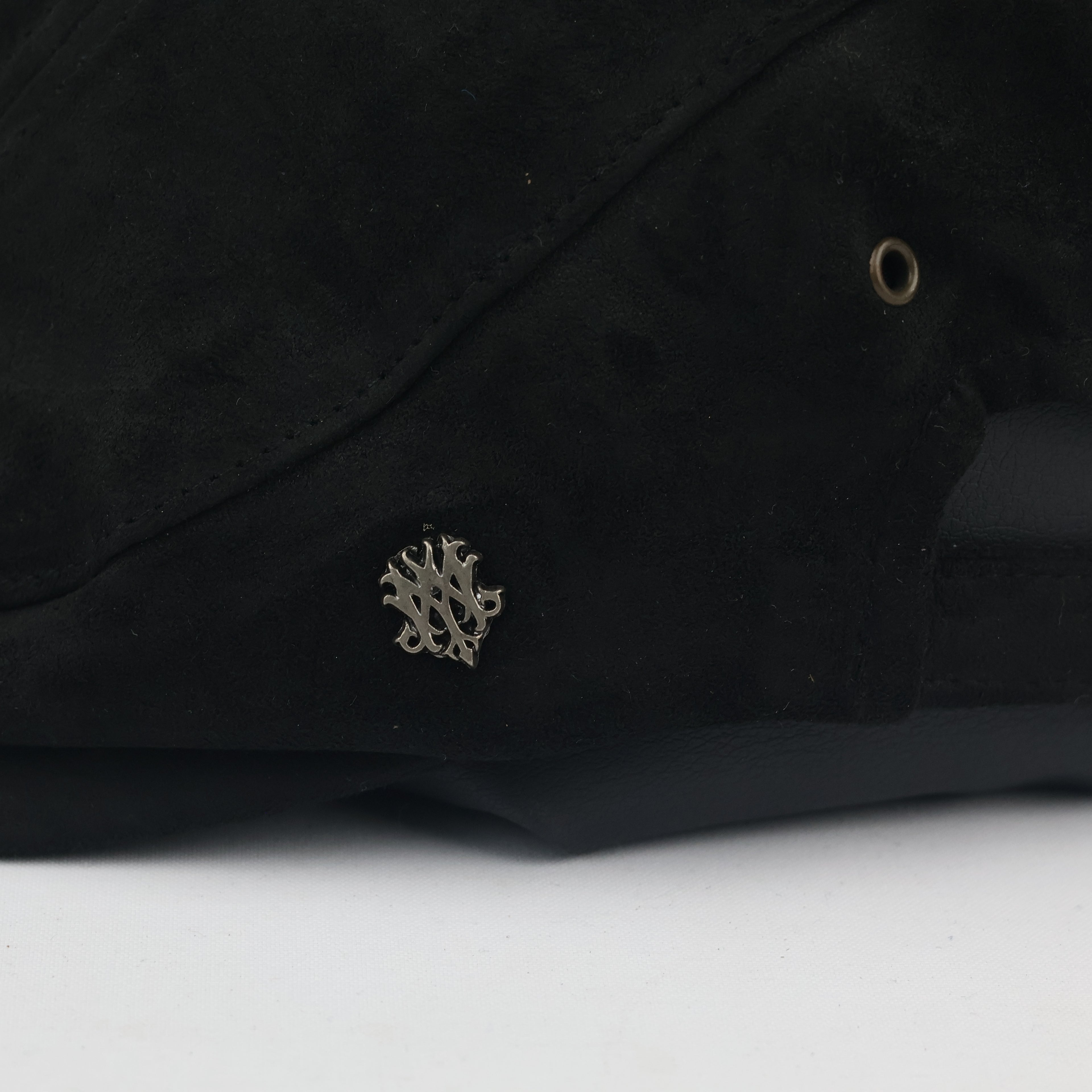 Thrifted MQUM Korea Black Driving Flat Cap - Size 57-59cm