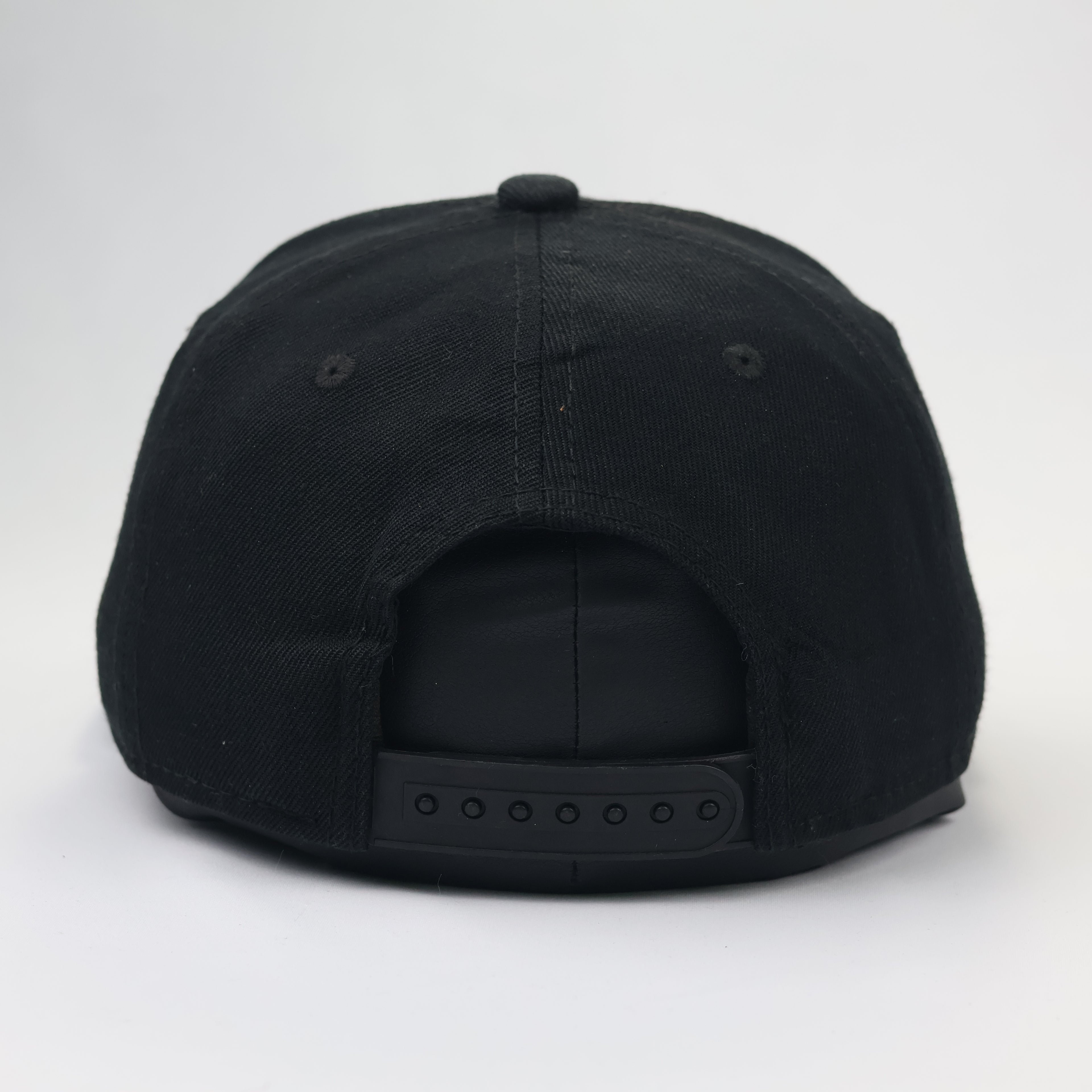 FilgoMedal Tiger with Sunglasses Thrifted Snapback - Black & Green Underbrim