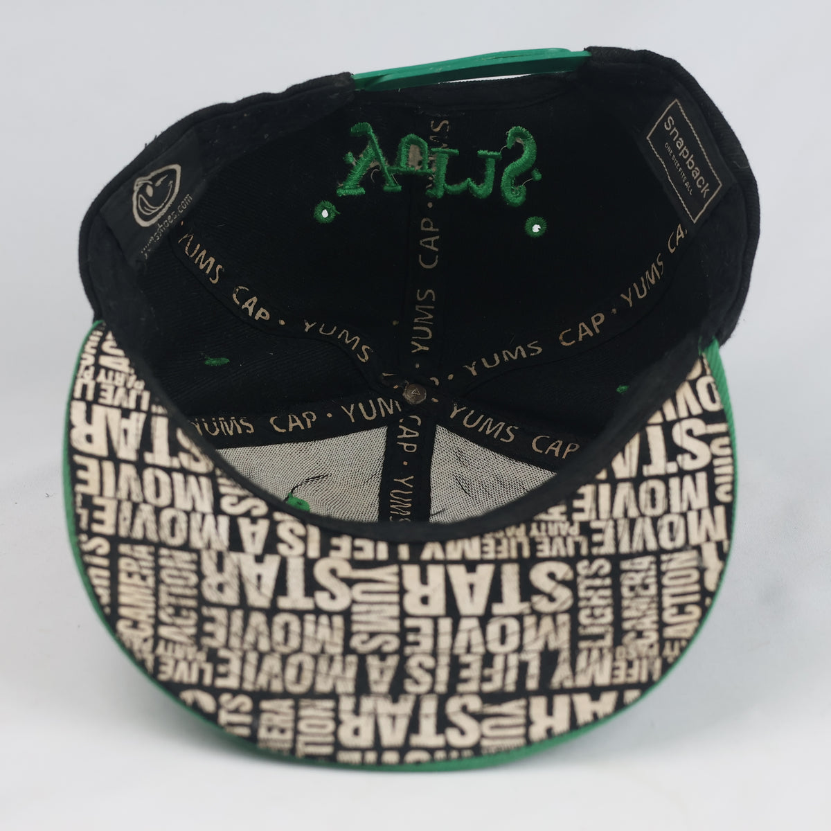 Thrifted  YUMS Embroidered Two-Tone Snapback Cap (56-57 cm)  | 10738