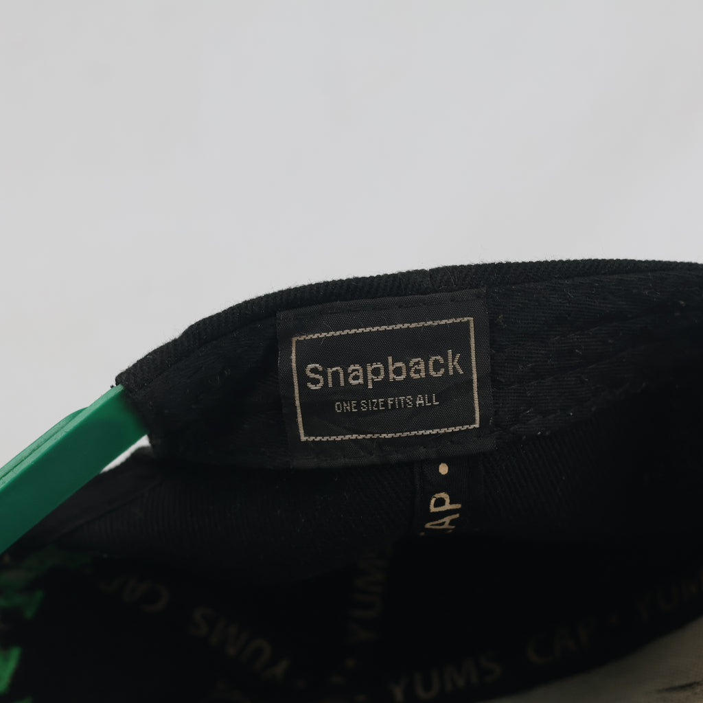 Thrifted  YUMS Embroidered Two-Tone Snapback Cap (56-57 cm)  | 10738