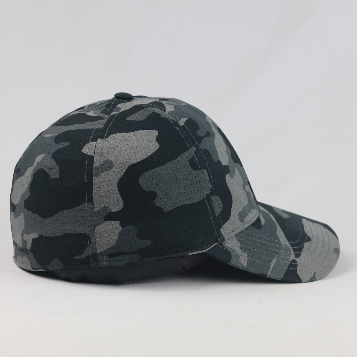 Thrifted Under Armour Men's Grey Camo Sports Cap (57 cm) |10682