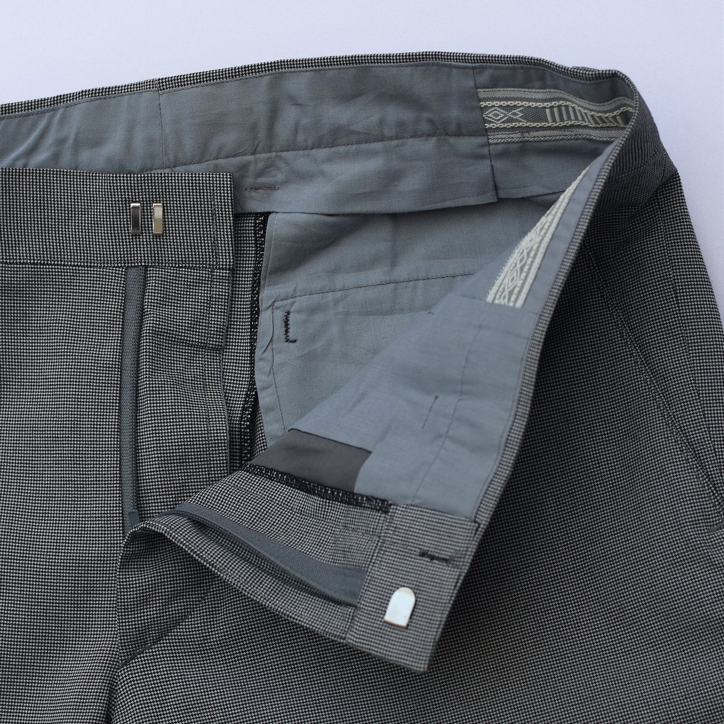 Men’s Grey Micro-Check Formal Trousers – Waist 32 | Length 41 | Classic Office Wear Pants (L Size)