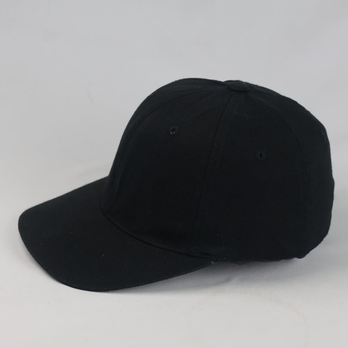 Thrifted Flexfit by Yupoong Minimalist Black Cap (56-57 cm) |10698