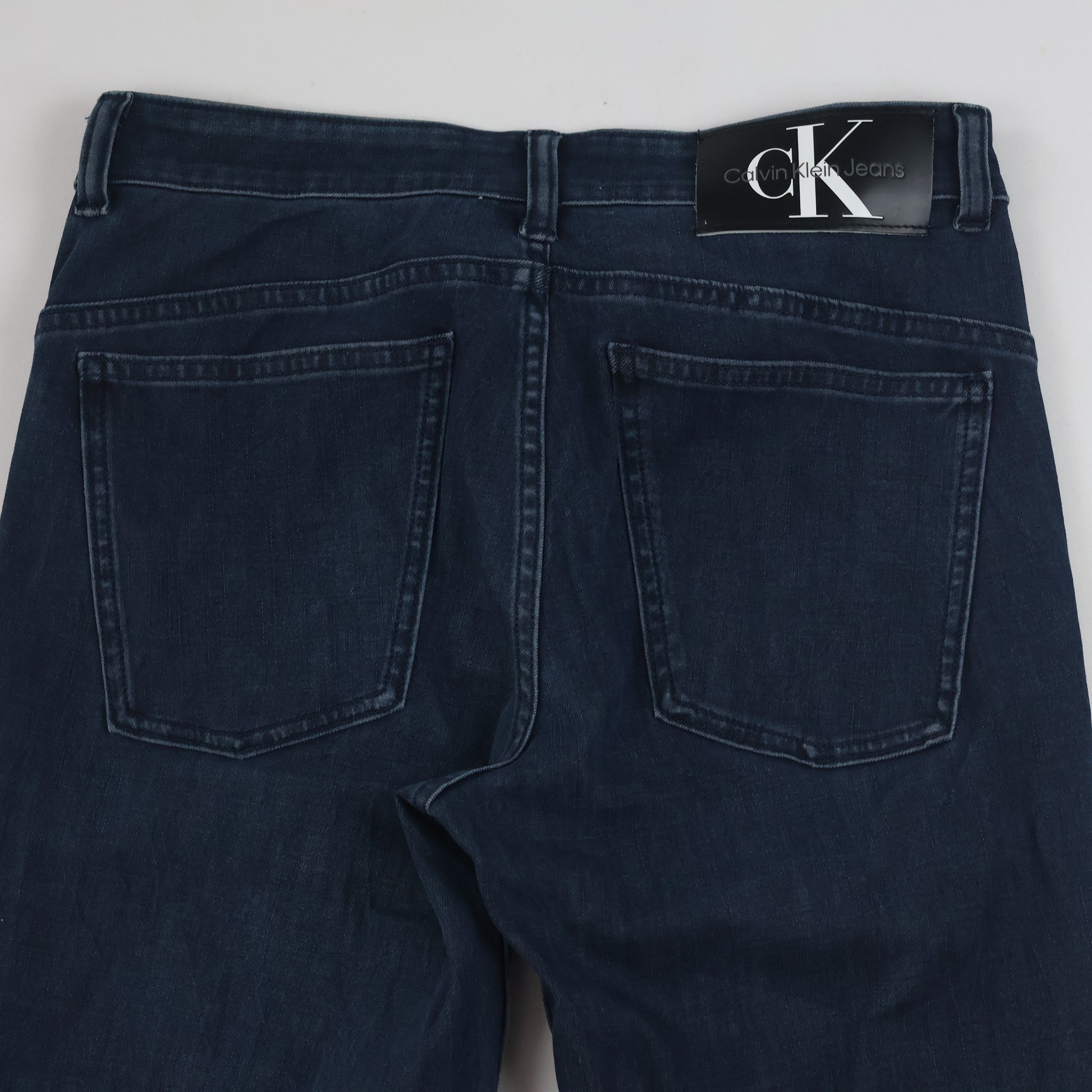 Calvin Klein Thrifted Jeans Straight Leg Dark Wash Denim/ J1002