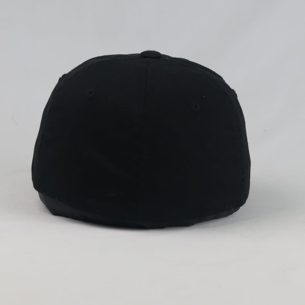 Thrifted Flexfit by Yupoong Minimalist Black Cap (56-57 cm) |10698