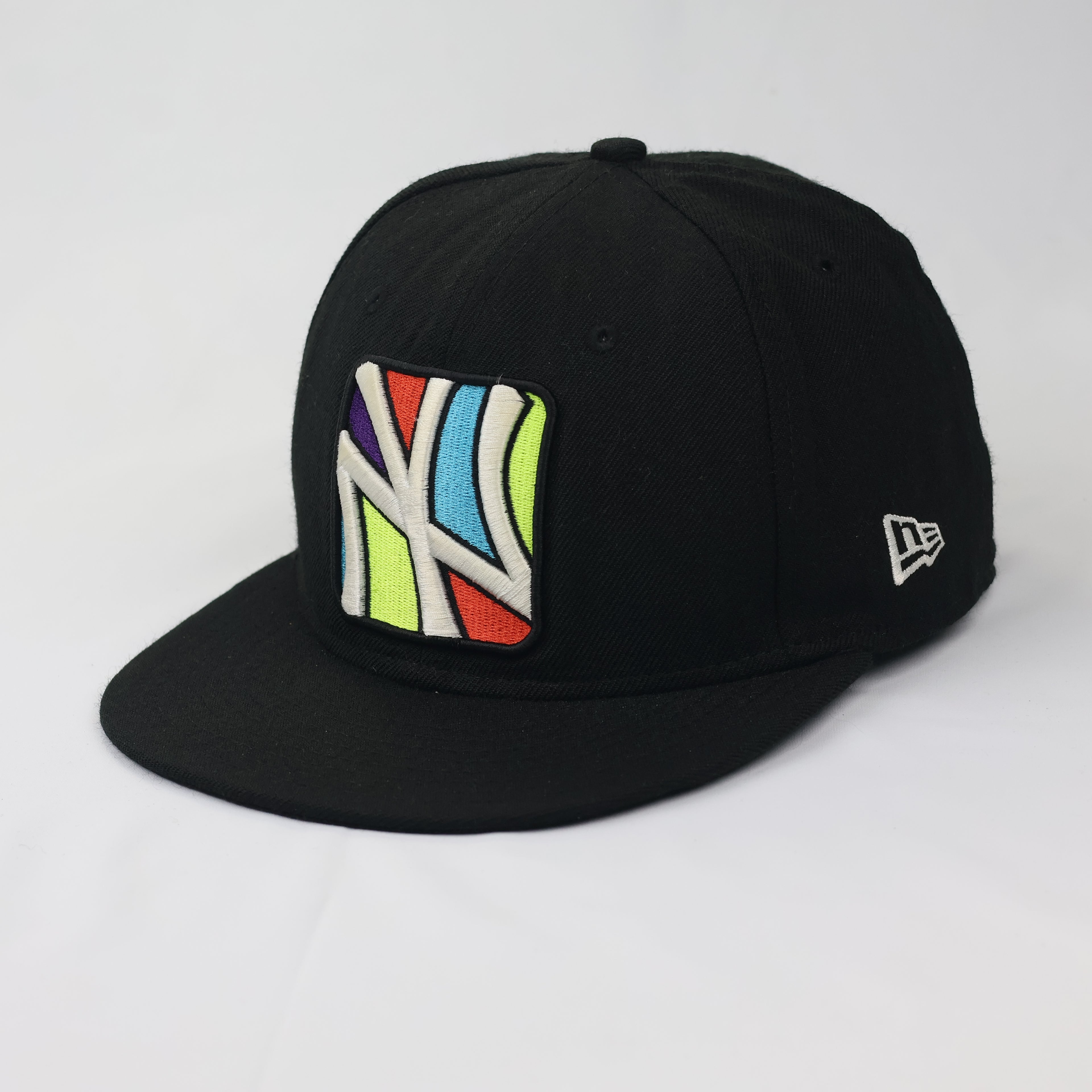 Limited Edition New Era 59FIFTY New York Thrifted Yankees Cap | Black Fitted 59.6cm