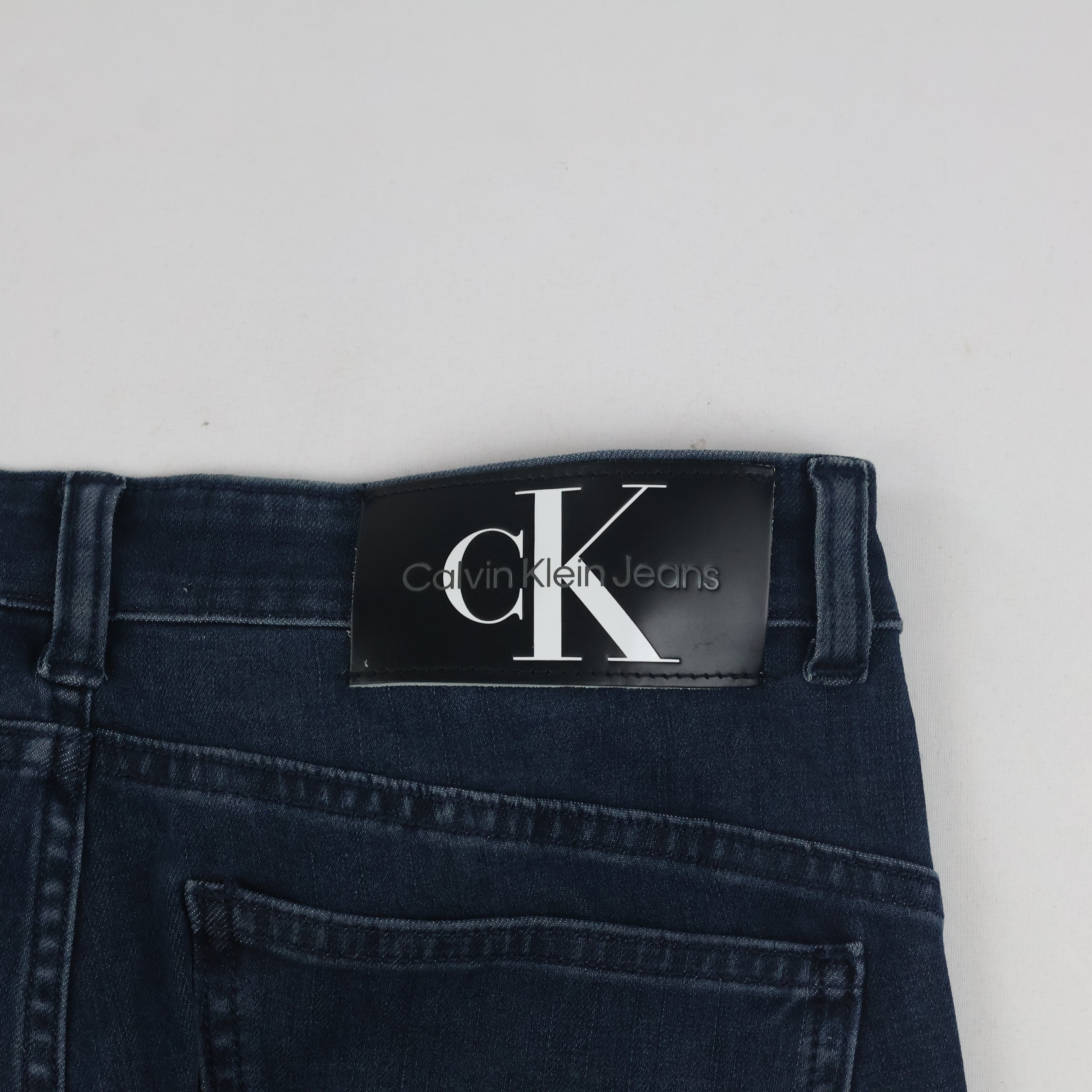 Calvin Klein Thrifted Jeans Straight Leg Dark Wash Denim/ J1002