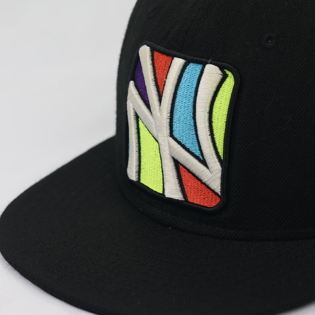 Limited Edition New Era 59FIFTY New York Thrifted Yankees Cap | Black Fitted 59.6cm