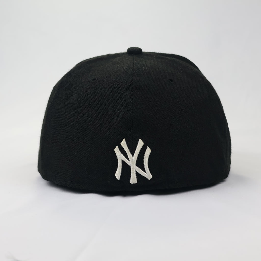 Limited Edition New Era 59FIFTY New York Thrifted Yankees Cap | Black Fitted 59.6cm