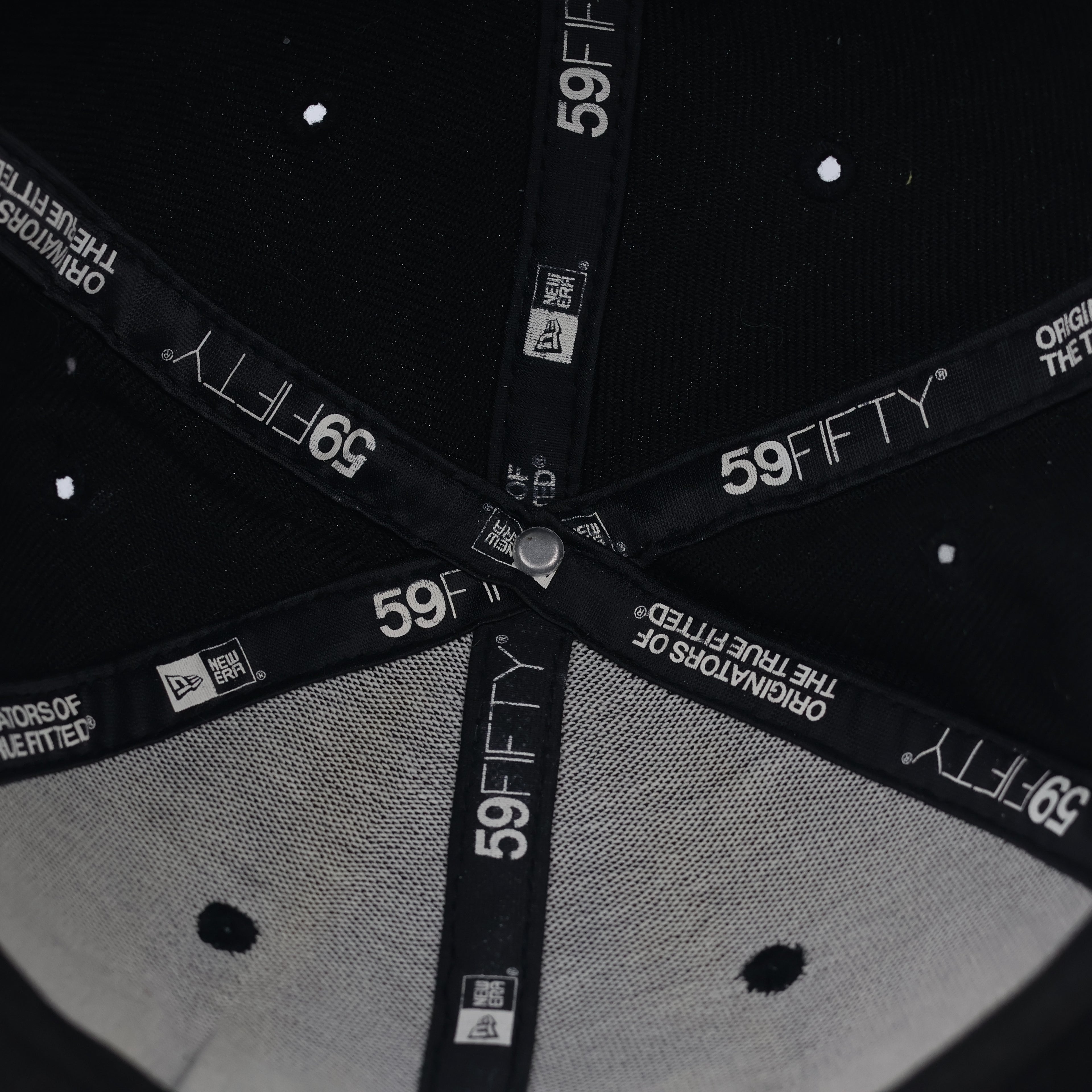 Limited Edition New Era 59FIFTY New York Thrifted Yankees Cap | Black Fitted 59.6cm