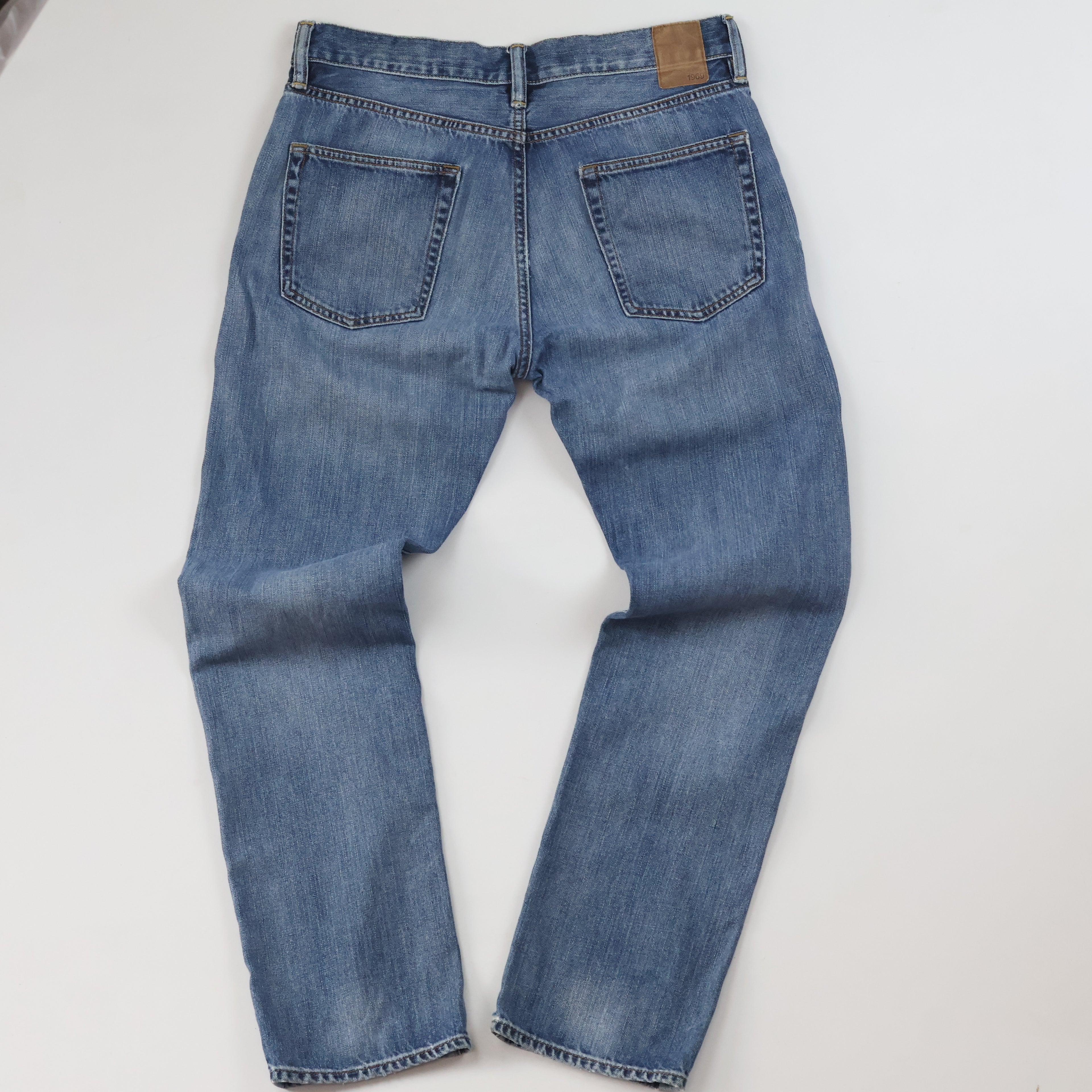Gap 1969 Slim Medium Wash Thrifted Denim Jeans/ J1004