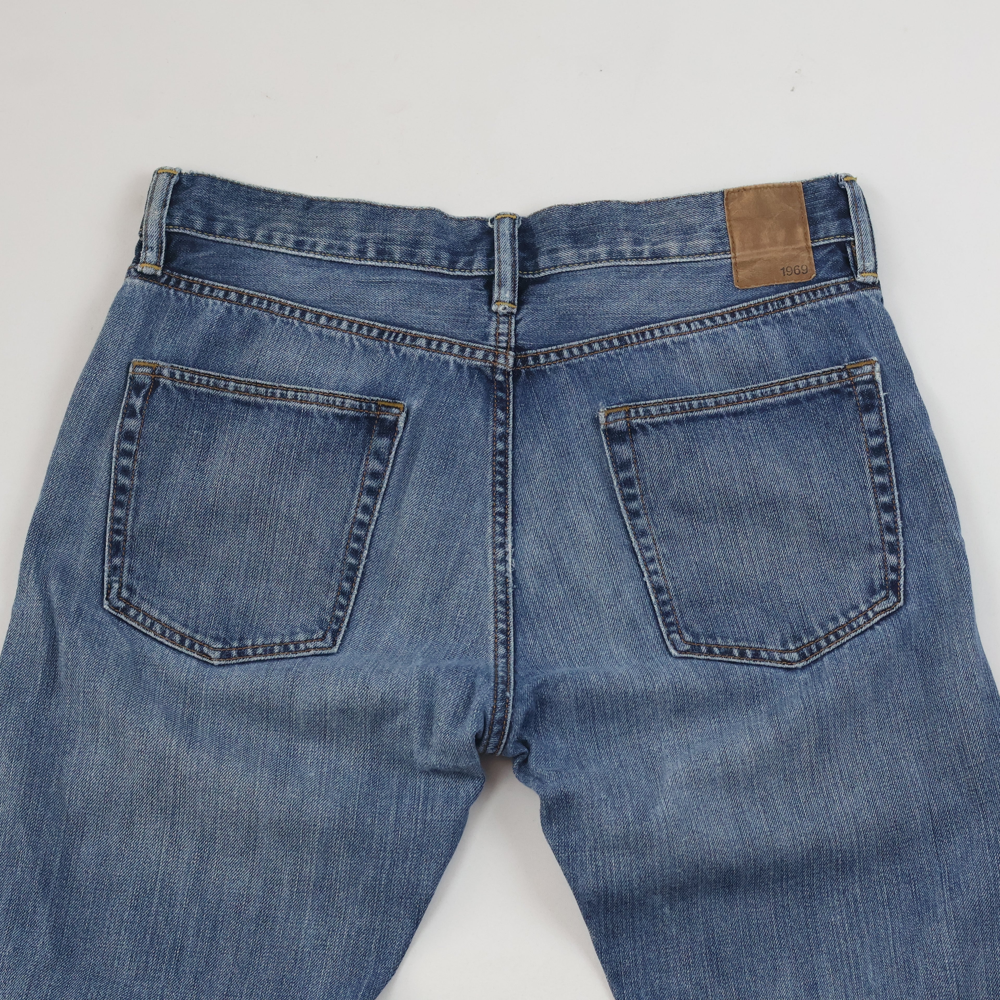 Gap 1969 Slim Medium Wash Thrifted Denim Jeans/ J1004
