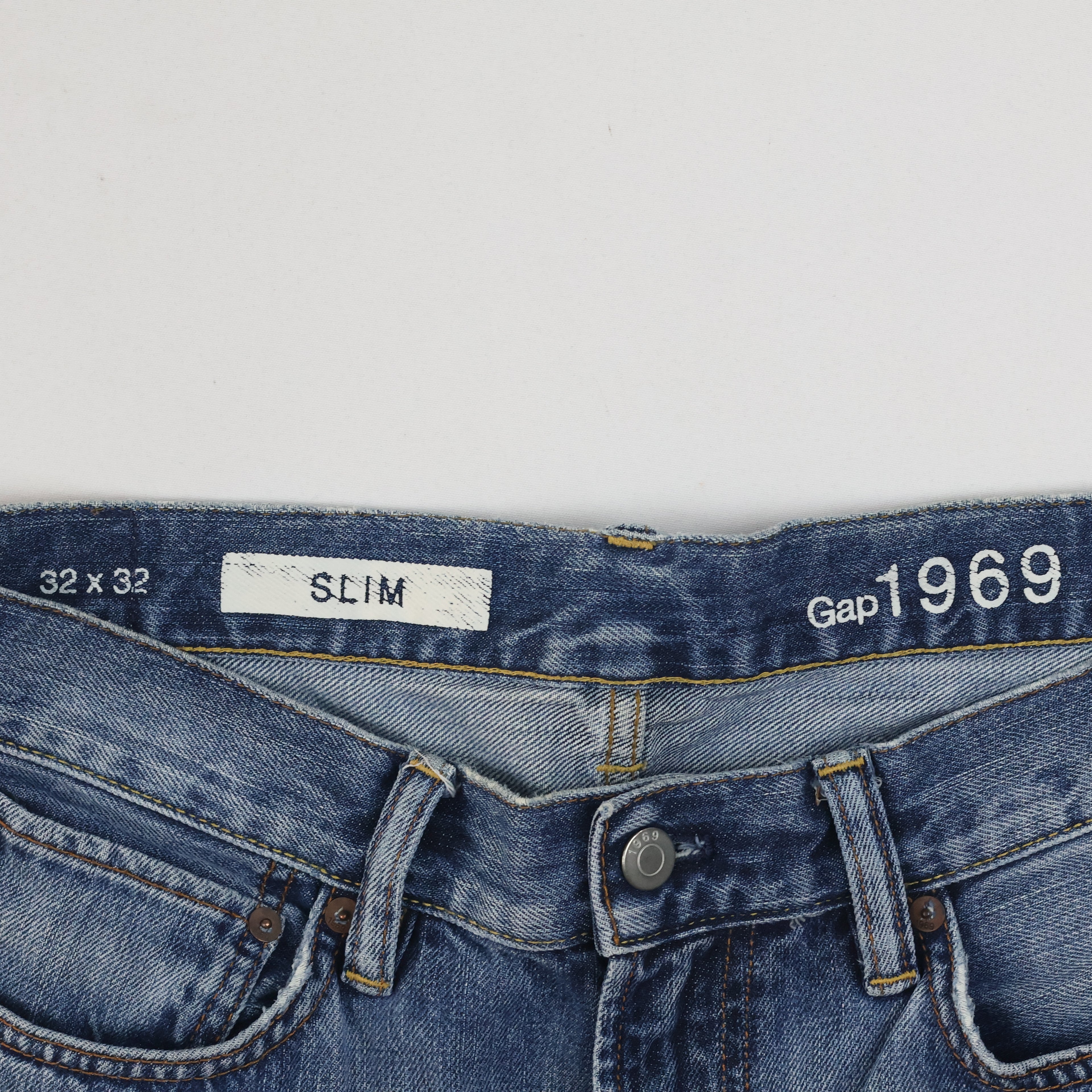 Gap 1969 Slim Medium Wash Thrifted Denim Jeans/ J1004
