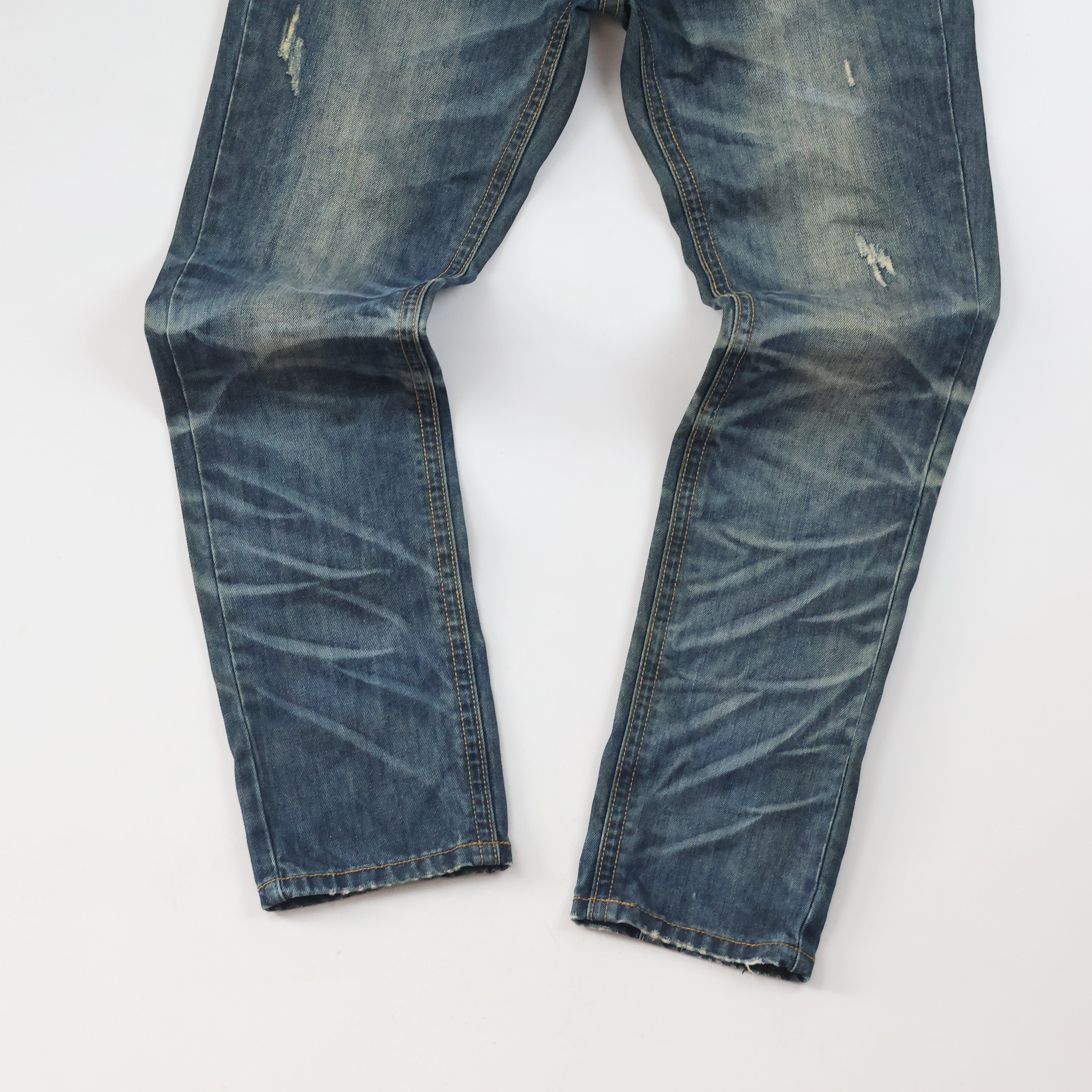 Thrifted Just One Men's Heavily Faded Blue Denim Jeans Waist: 32/ J1008