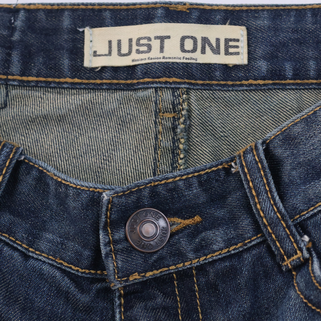Thrifted Just One Men's Heavily Faded Blue Denim Jeans Waist: 32/ J1008