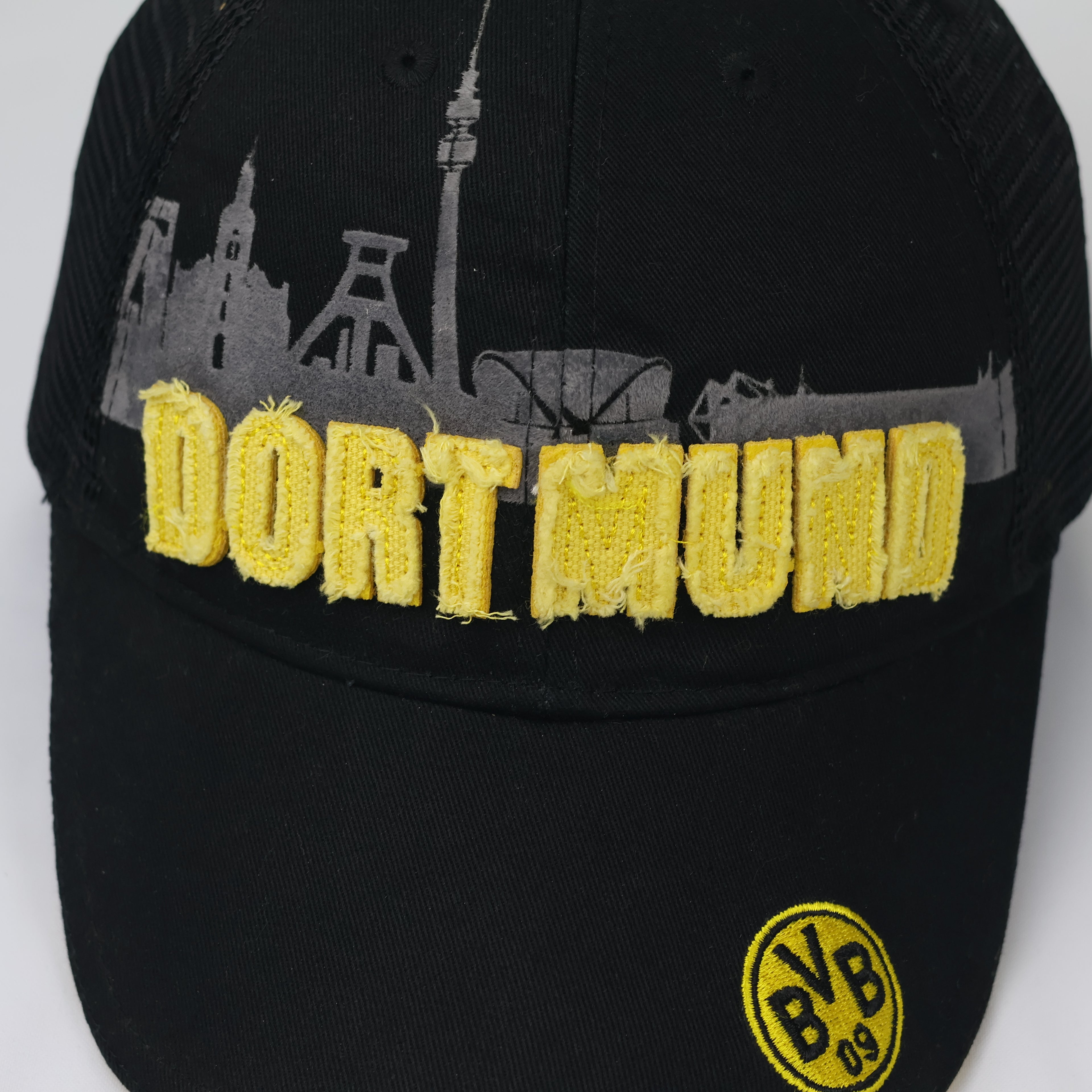 Authentic BVB 09 Dortmund Fan Merchandise Thrifted Trucker Cap – Black/Yellow