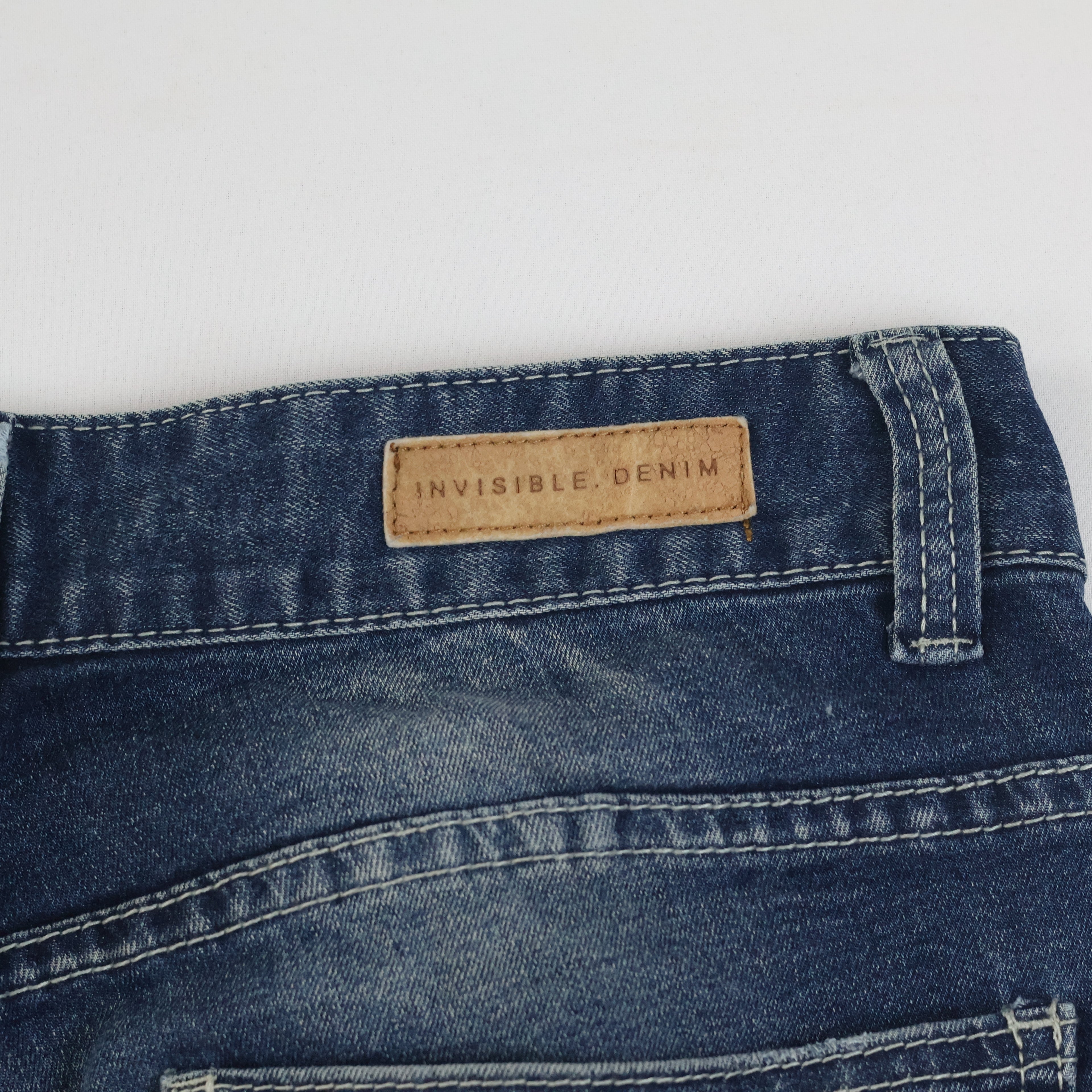 Thrifted Invisible Denim Men's Faded Blue Straight Jeans 34 Waist/ J1005