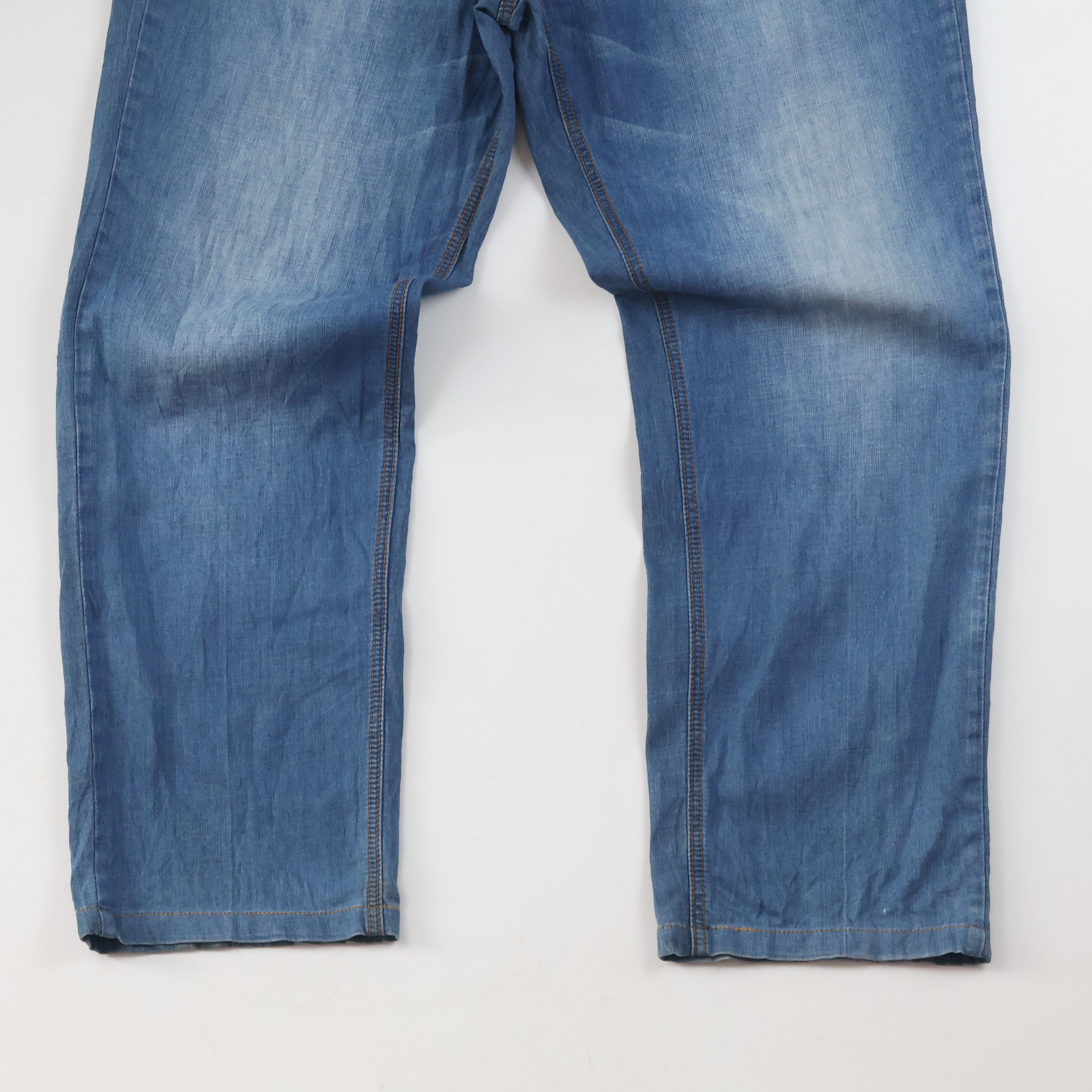Thrifted Men's Blue Straight Leg Denim Jeans 36-37 Waist/ J1007