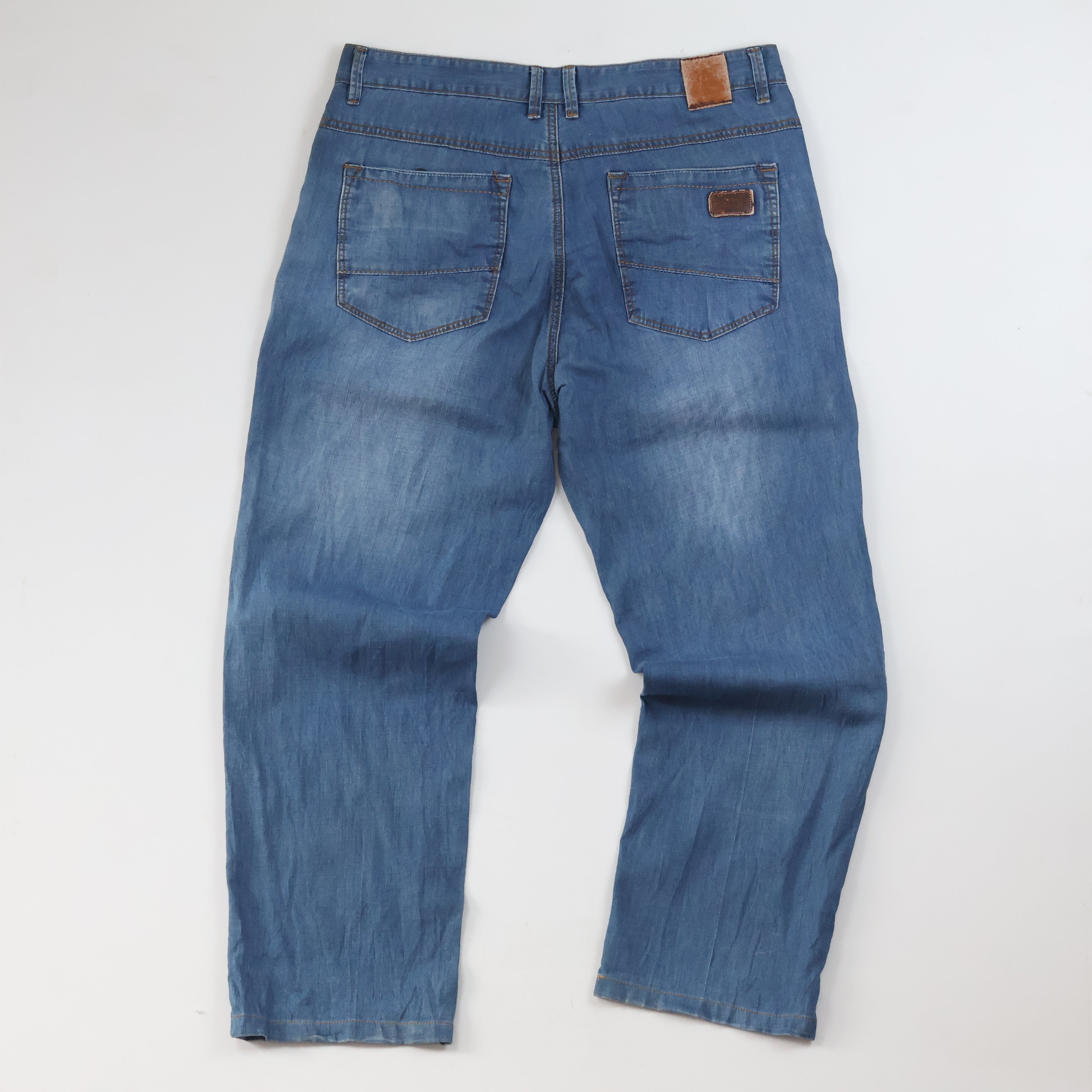 Thrifted Men's Blue Straight Leg Denim Jeans 36-37 Waist/ J1007
