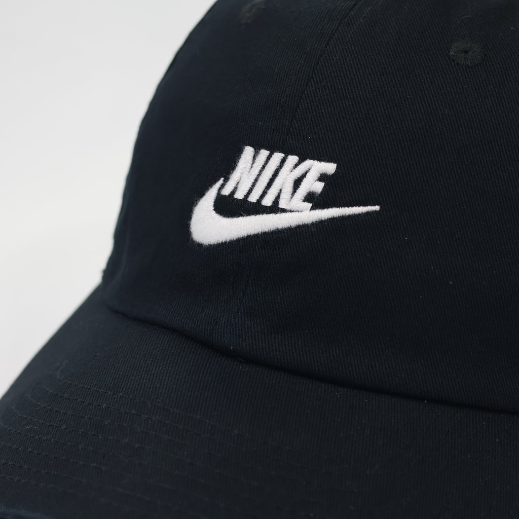 Nike Heritage86 Futura Washed Thrifted Adjustable Cap – Navy Blue