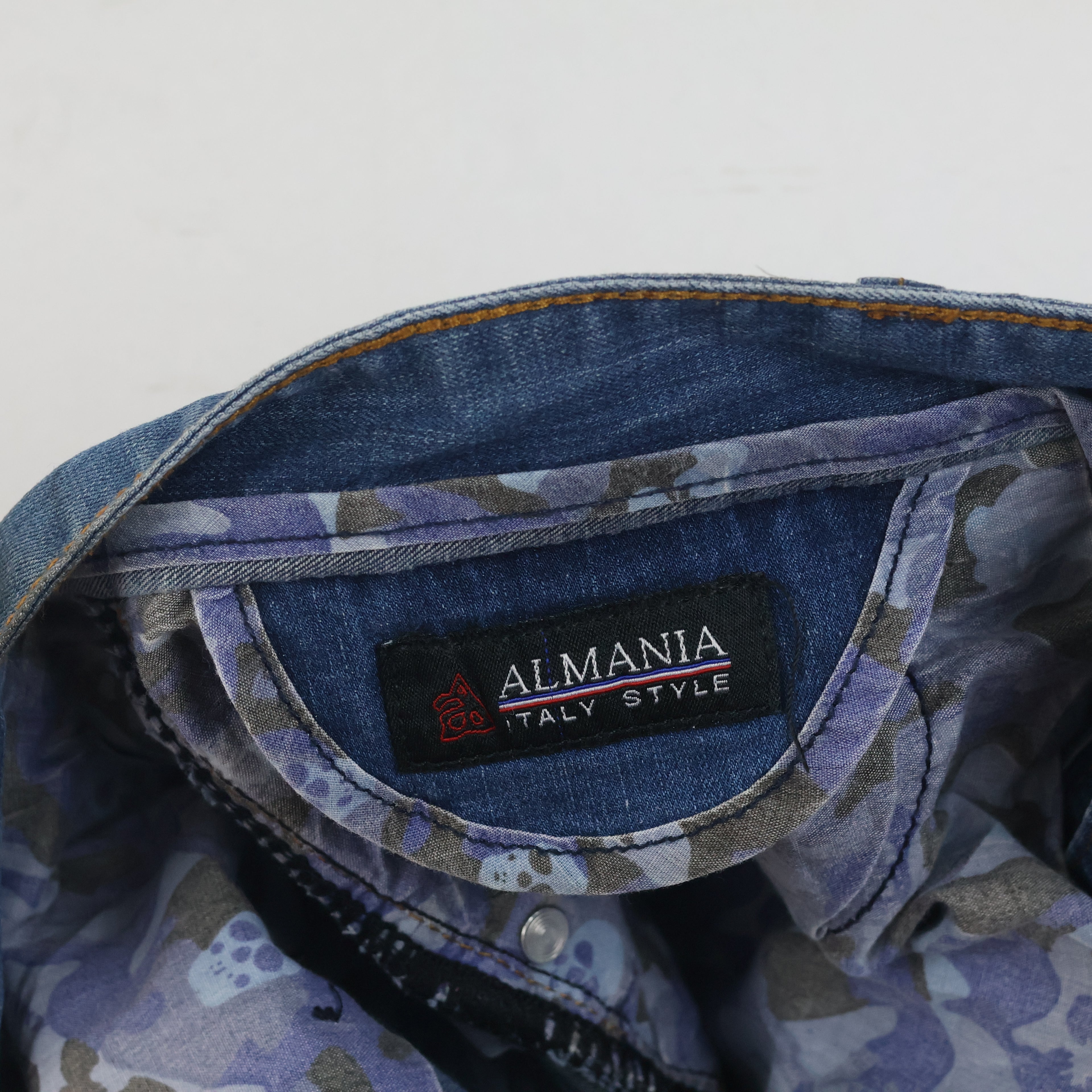 Thrifted Men's Blue Straight Leg Denim Jeans 36-37 Waist/ J1007