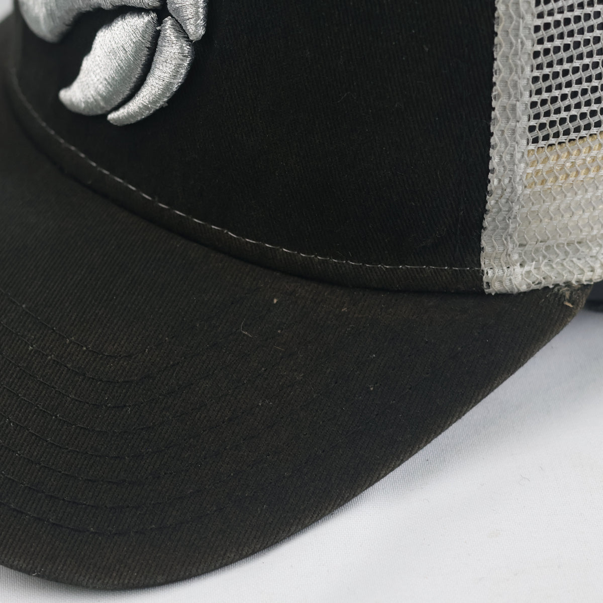 Thrifted New Era Toronto Raptors Trucker Cap (56-57 cm) | 10706
