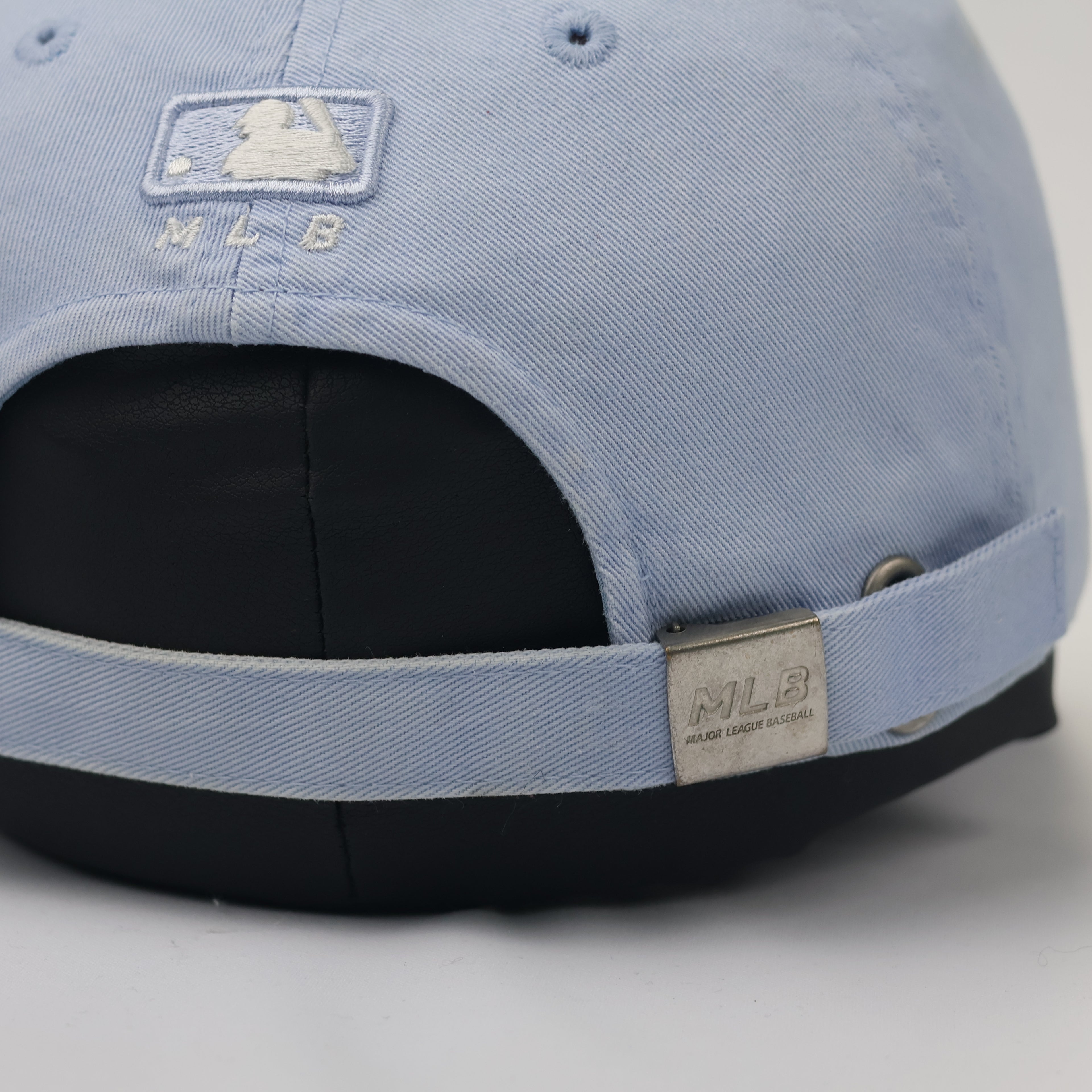 LA Dodgers MLB Pastel Blue Thrifted Baseball Hat - Cute Kawaii Bear Embroidery
