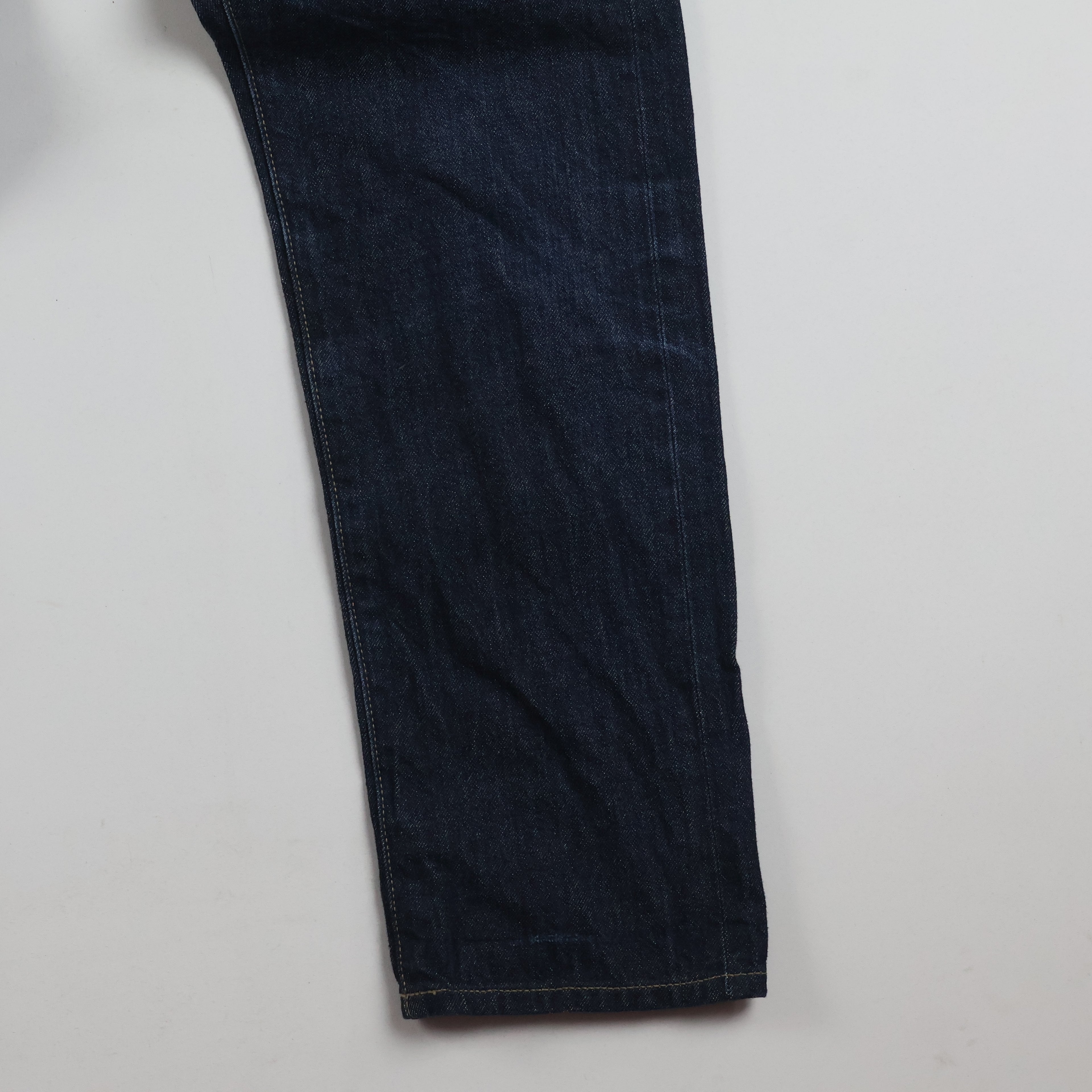 Thrifted Uniqlo Men's Dark Indigo Blue Jeans 30 Waist/ J1014