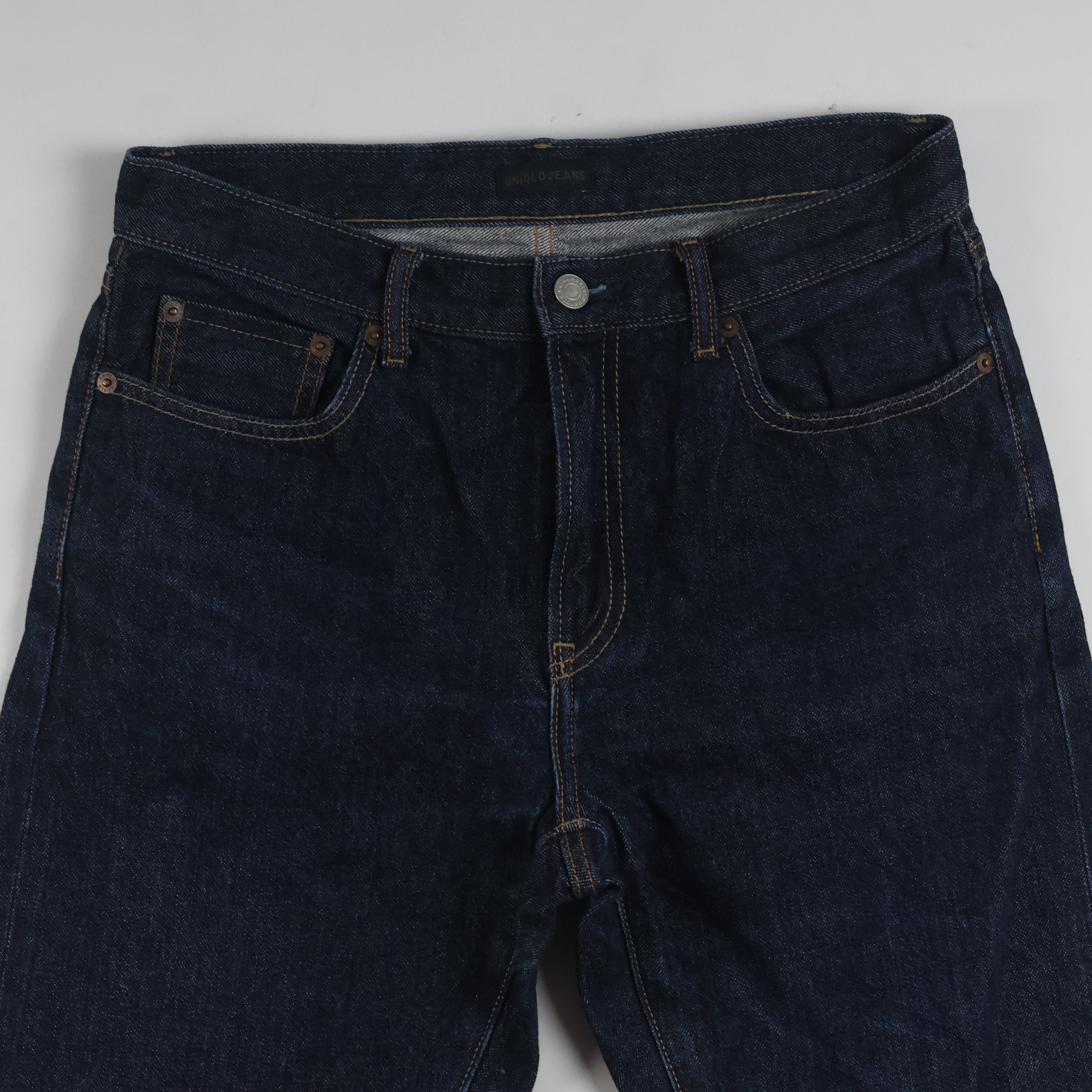 Thrifted Uniqlo Men's Dark Indigo Blue Jeans 30 Waist/ J1014