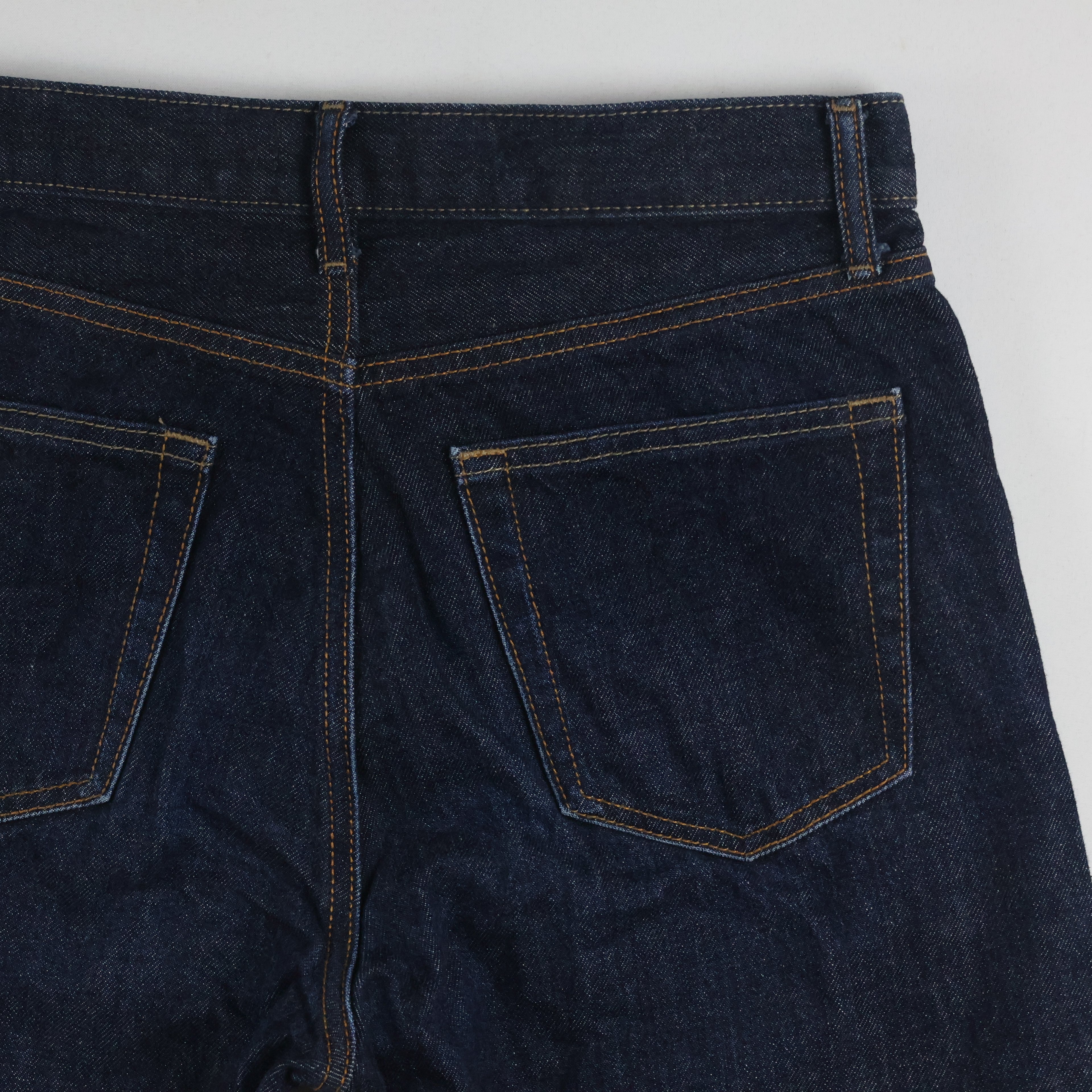 Thrifted Uniqlo Men's Dark Indigo Blue Jeans 30 Waist/ J1014